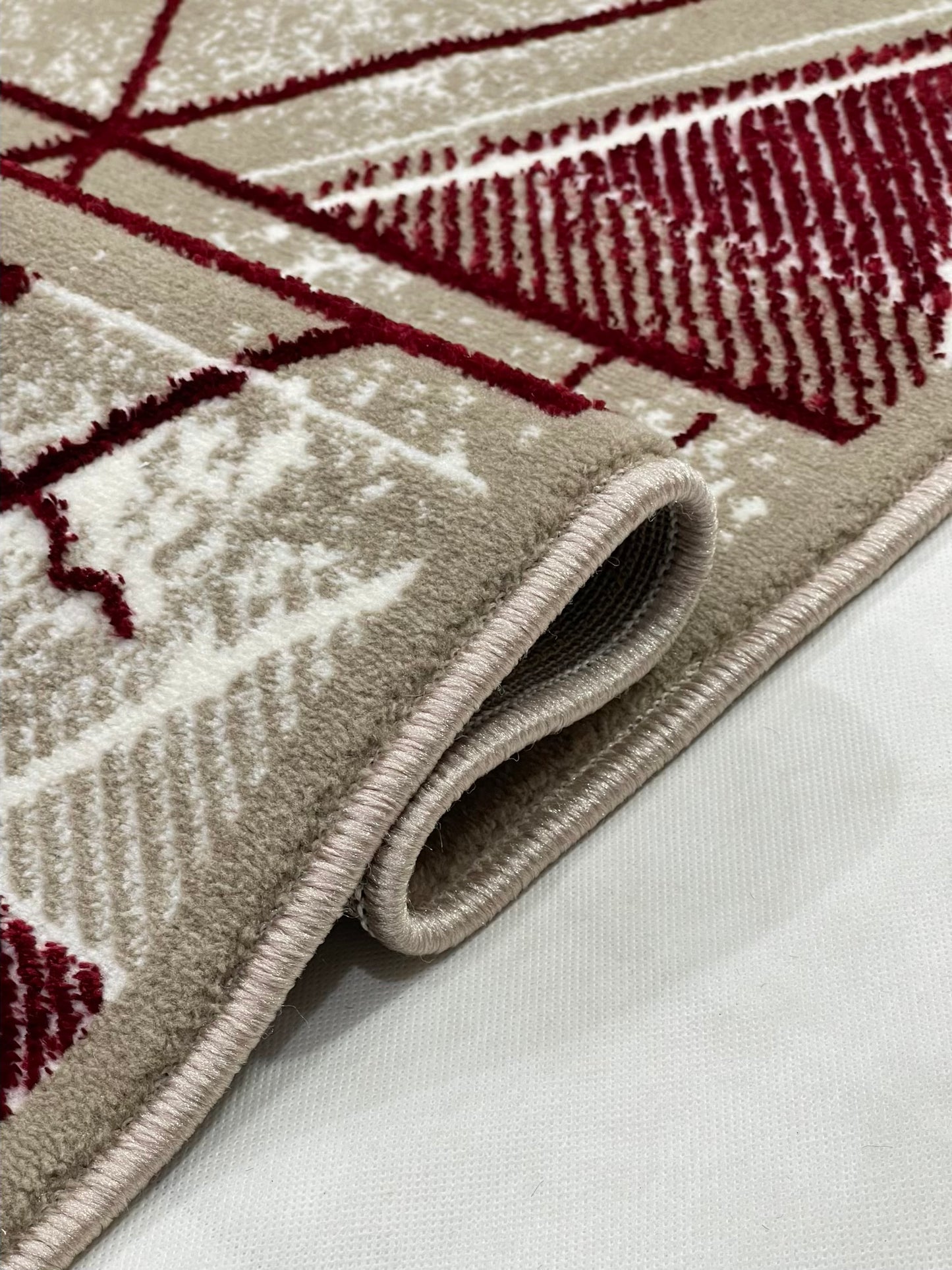 Pakistani Silk Woven Rug.(Article-1459-Light Beige , Red)
Size : 5ft width  x 7.3ft length (150cm x 220cm)