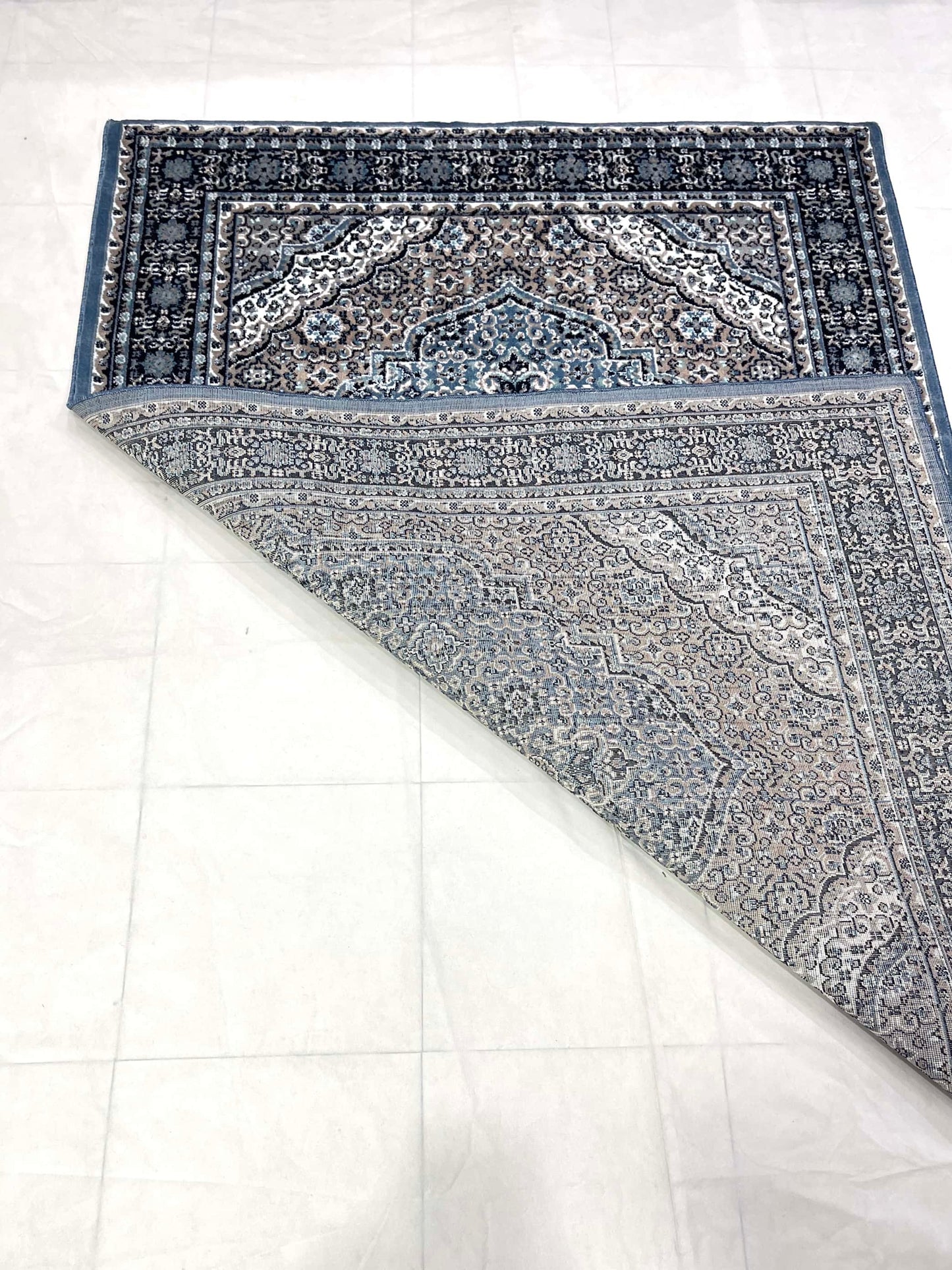 Persian polypropylene Rug,back woven(Article-213-Off white)
Size : 5ft width  x 7.3ft length (150cm x 220cm)