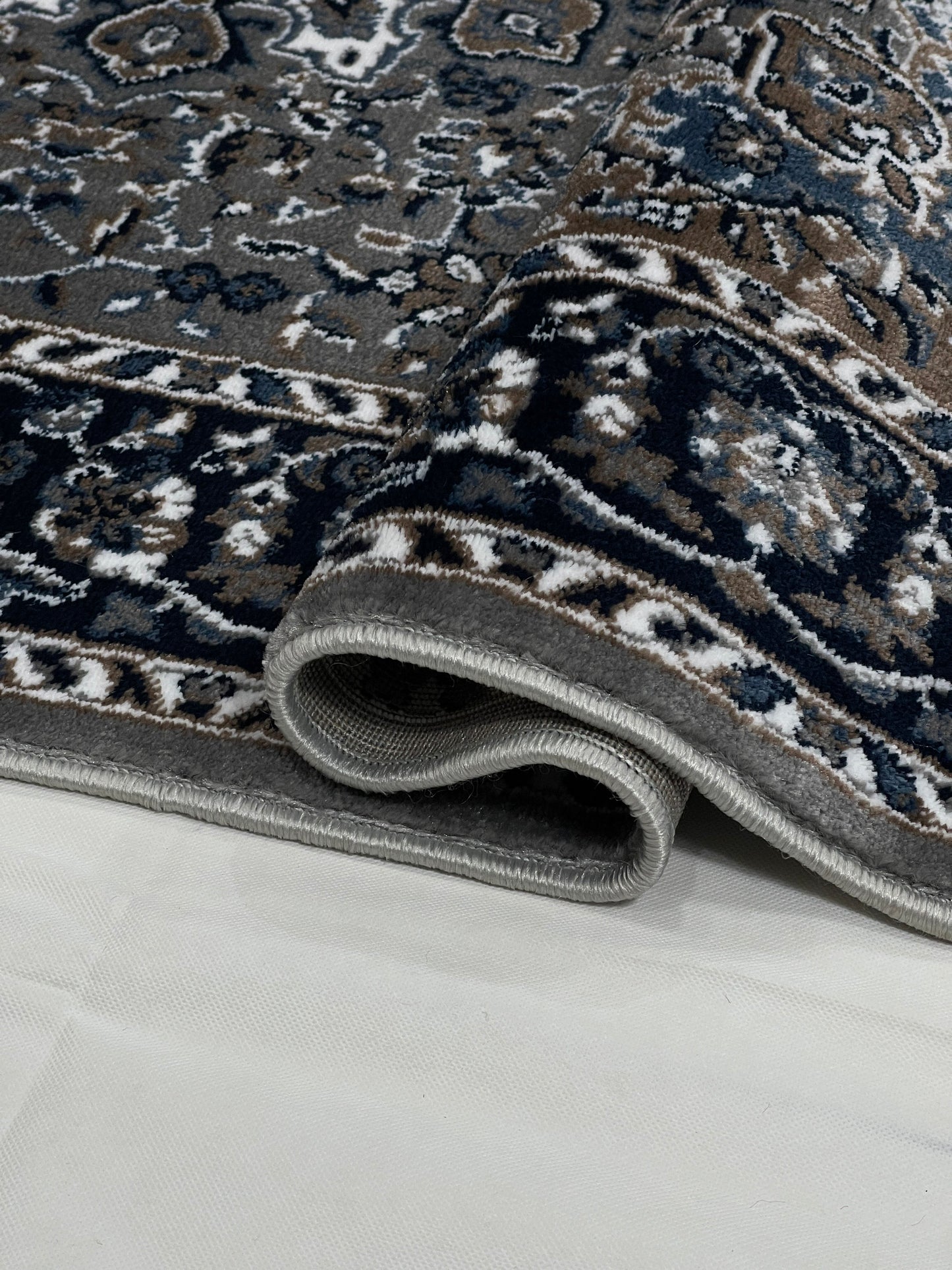 Persian  Polypropylene Rug,back woven(Article-20-Grey)
Size : 5ft width  x 7.3ft length (150cm x 220cm)