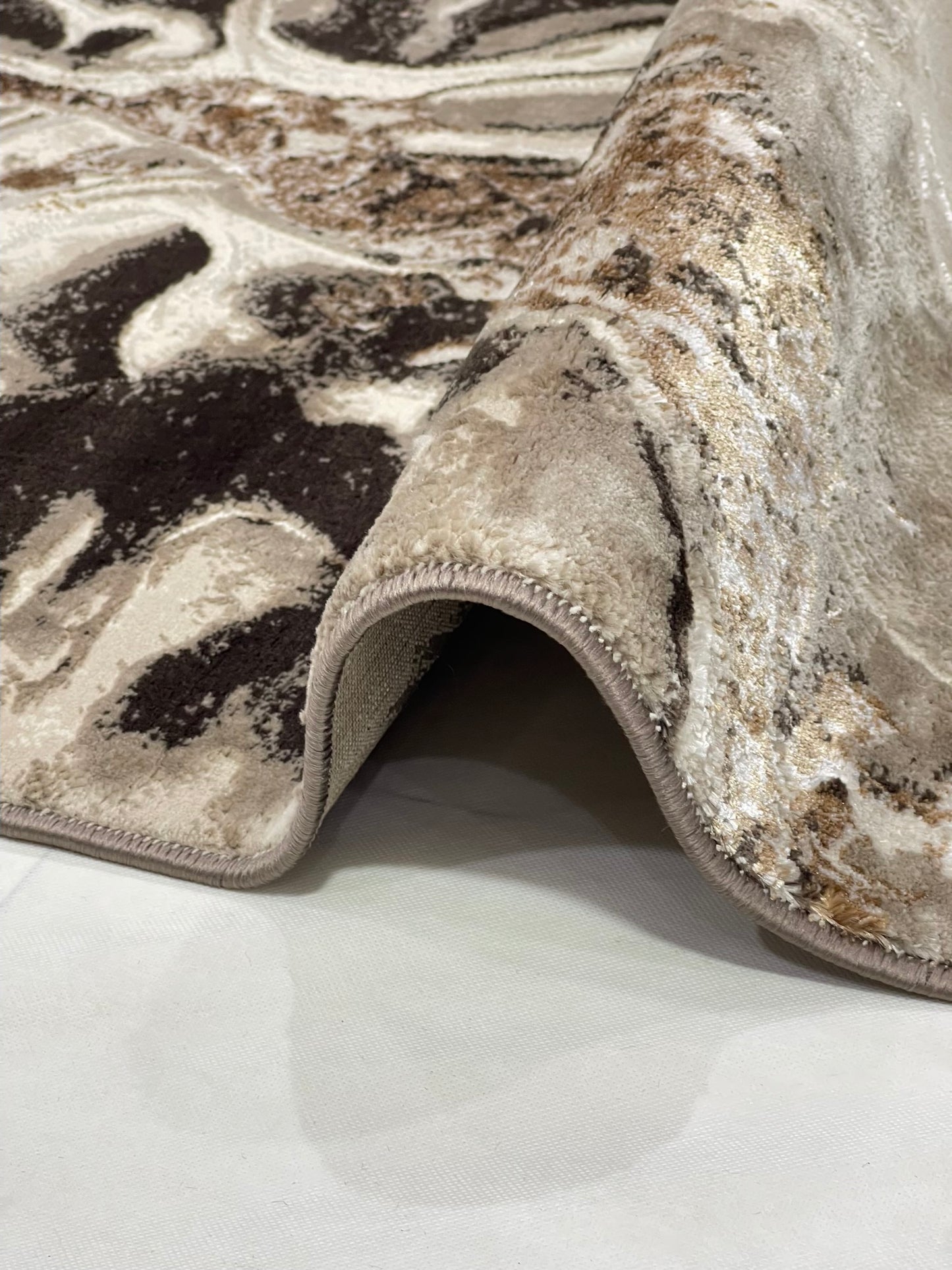 Turkish Top Quality Silk.(Article-1076-Brown) Size: 3 ft width x 5 ft length ( 100cm x 150cm)