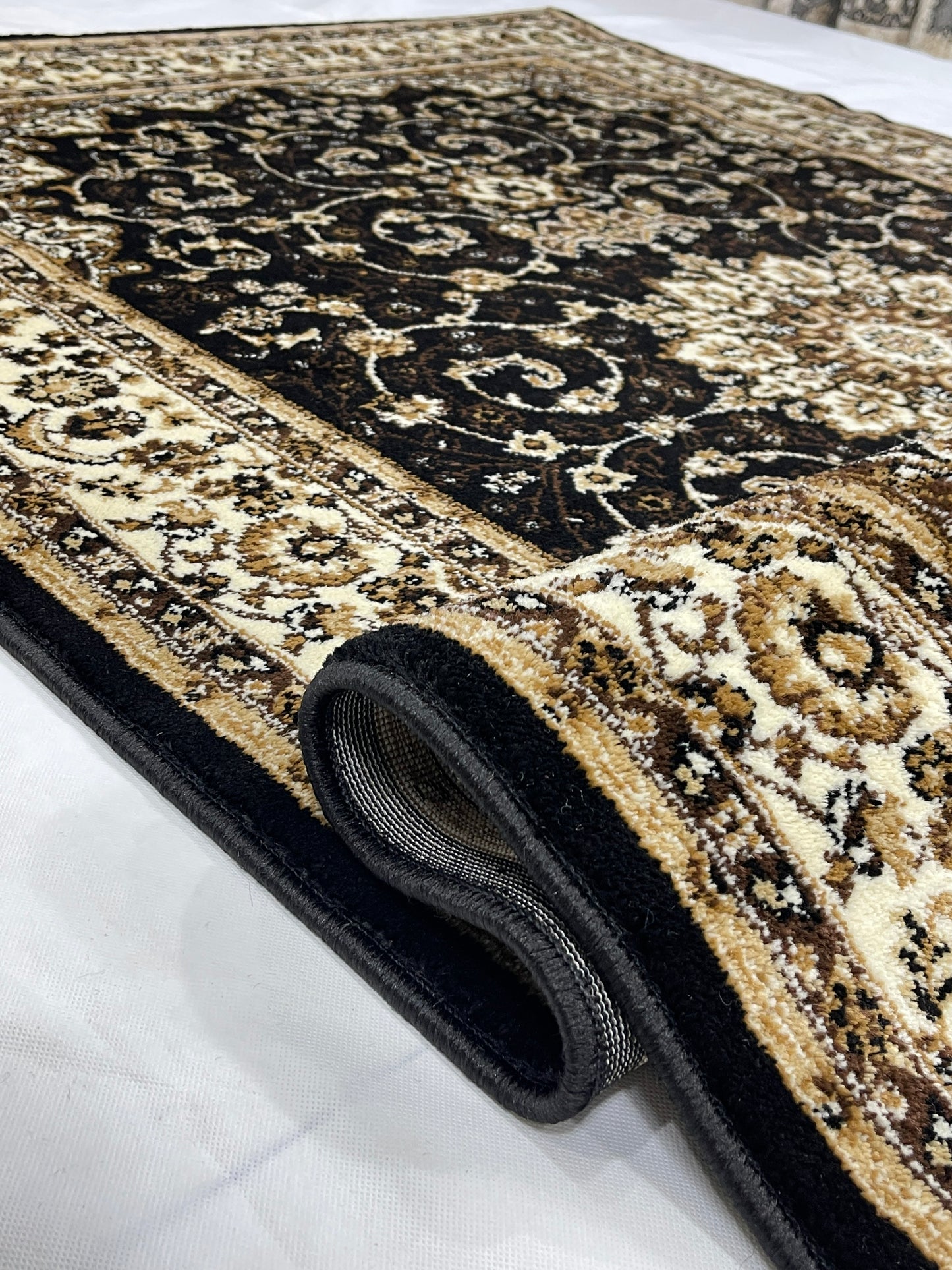 Persian Polypropylene Rug,back woven(Article-19-Black)
Size : 5ft width  x 7.3ft length (150cm x 220cm)