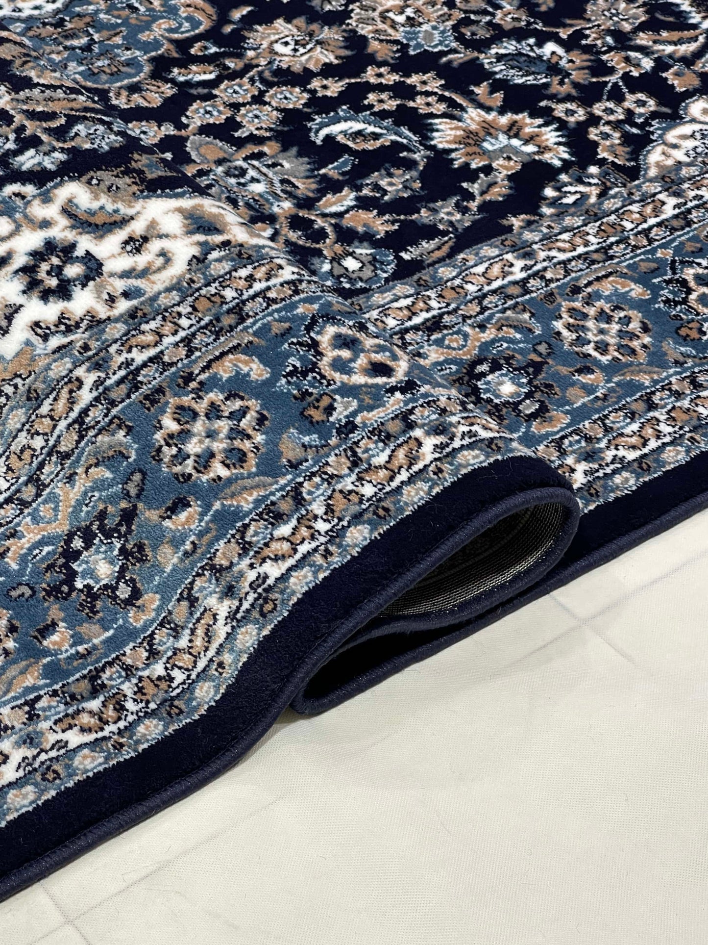 Persian Polypropylene Woven Rug.
Article-01-Blue