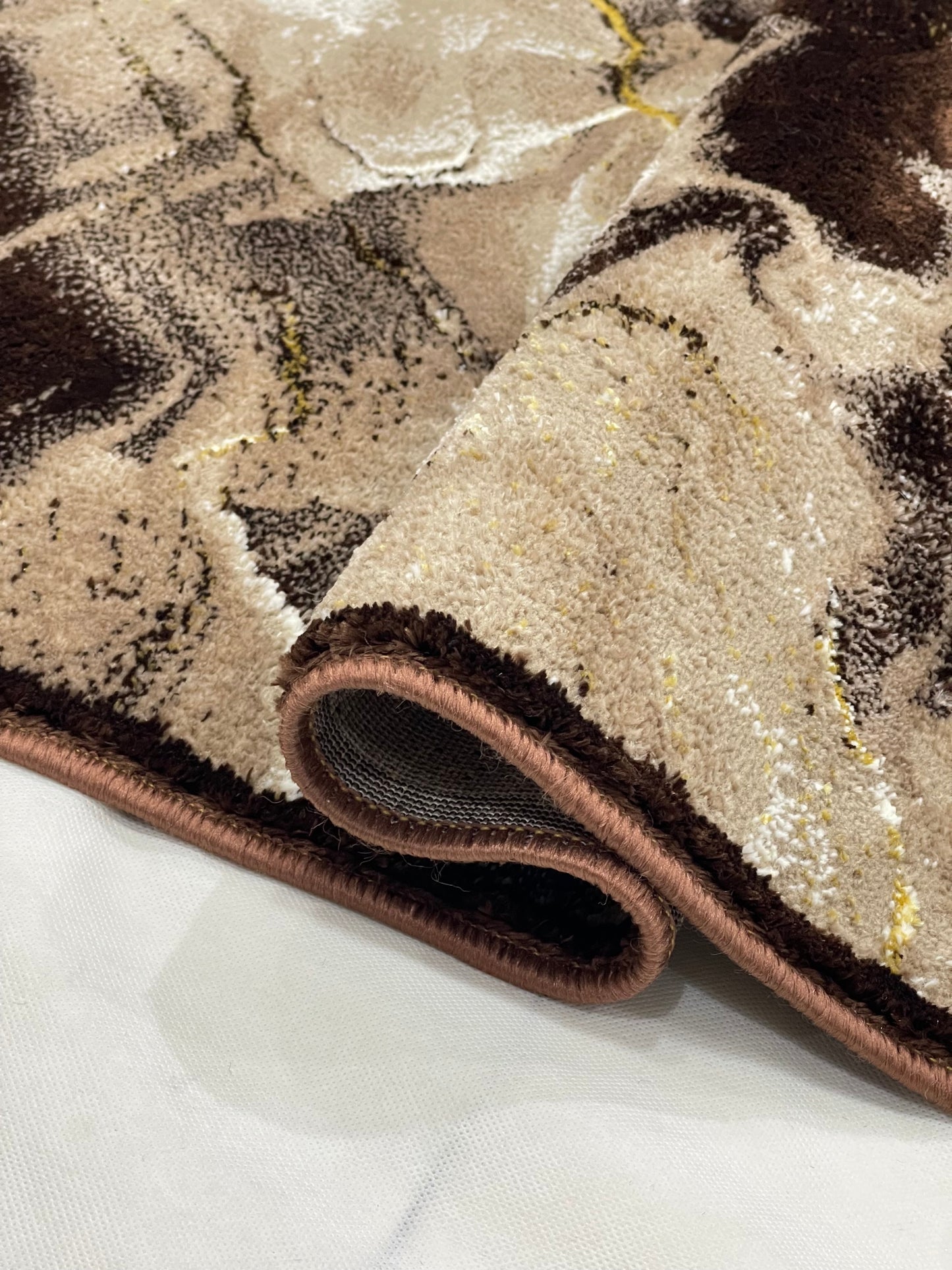 Polyester Silk Woven Rug.(Article-1560-Brown) Size : 4 ft width x 5.6 ft length