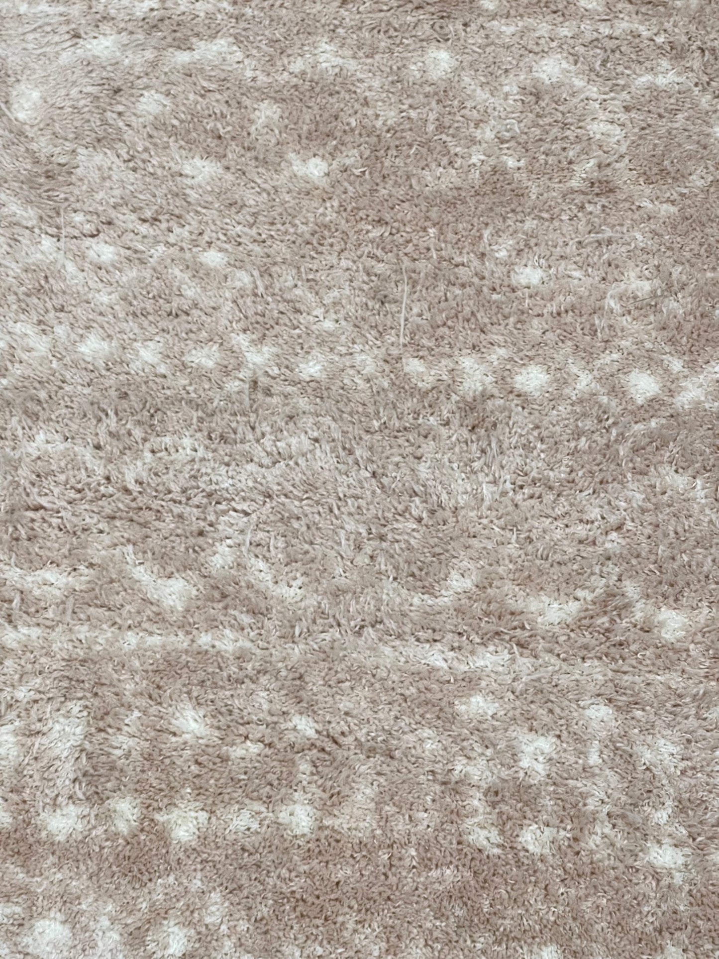 Turkish Shaggy Rug With Woven Back.  Size : 5 Ft Width x 7.3 Ft Length (160cm x 220cm) Article-06-Pink