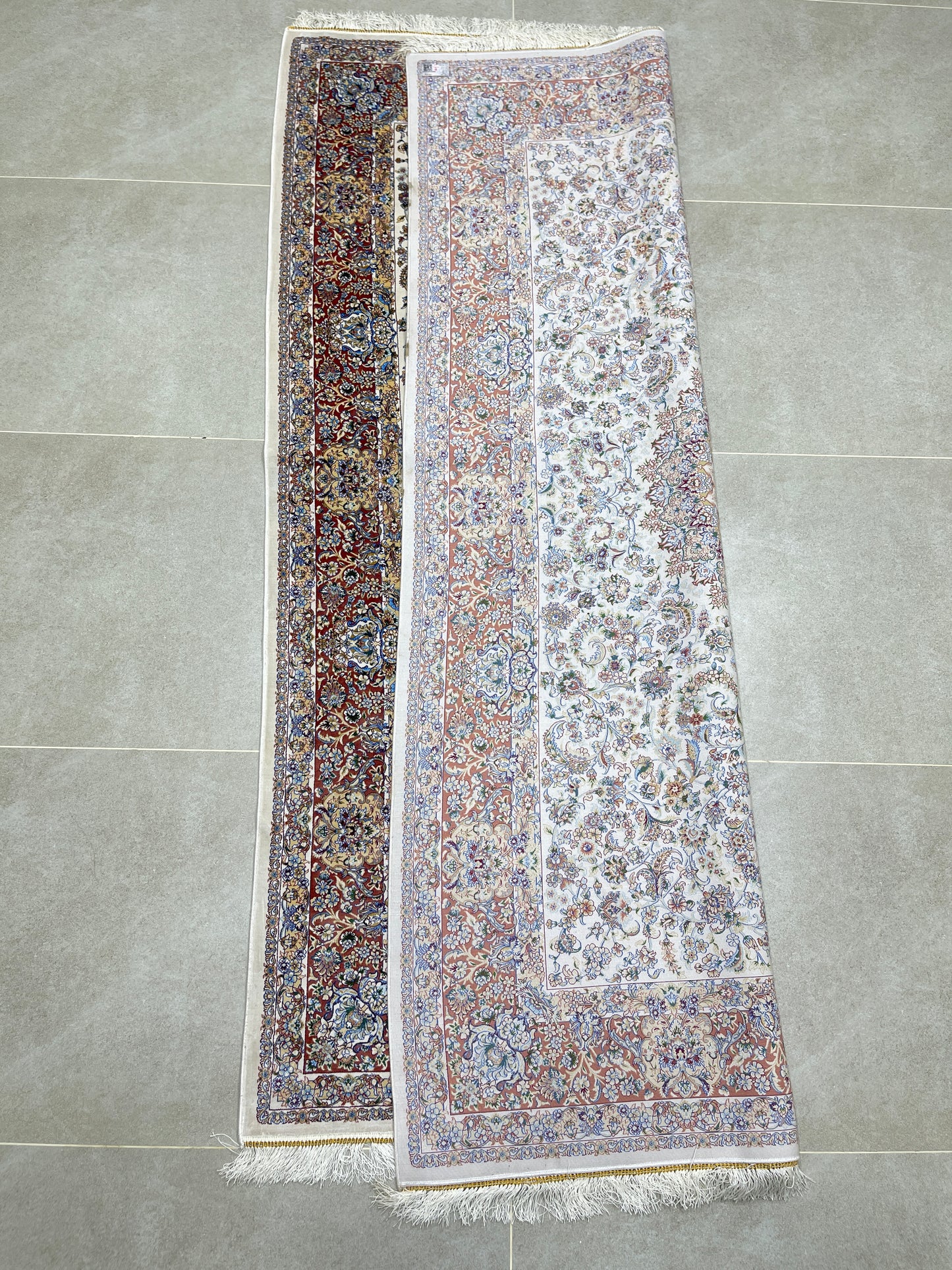 Premium Irani 1600 Reed Machine Made Rug - Off white & Red with Cotton Back
Size : 5 ft width x 7.3 ft length (150cm x 225cm)