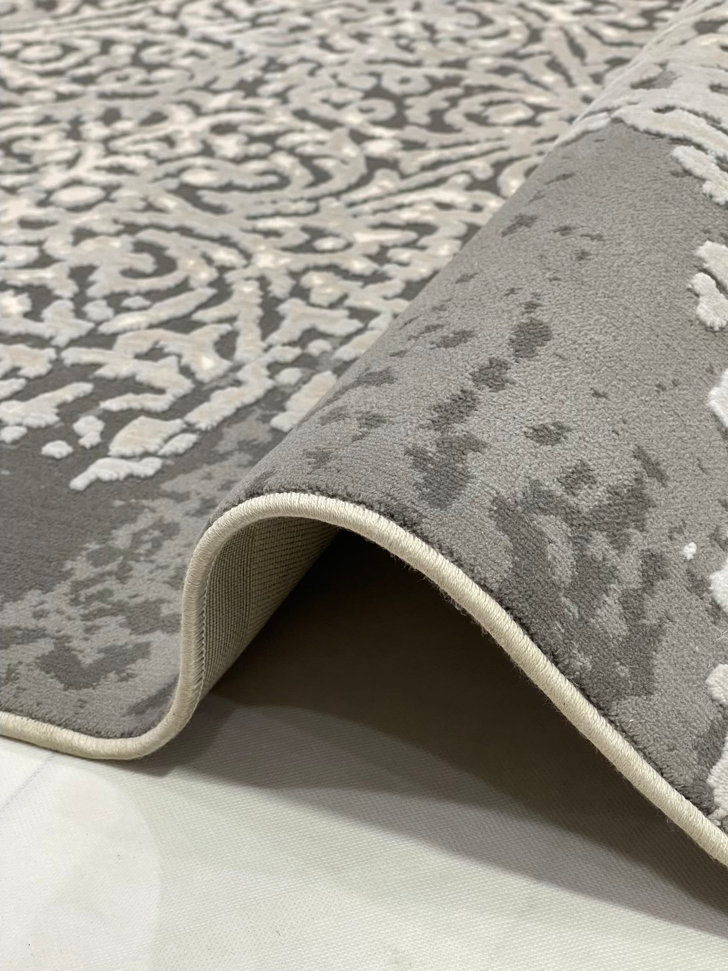 Irani Vintage Woven Rug.
 Article -2030-Grey
Size: 6.6 ft width x 9.6 ft length (200cm x 290cm)