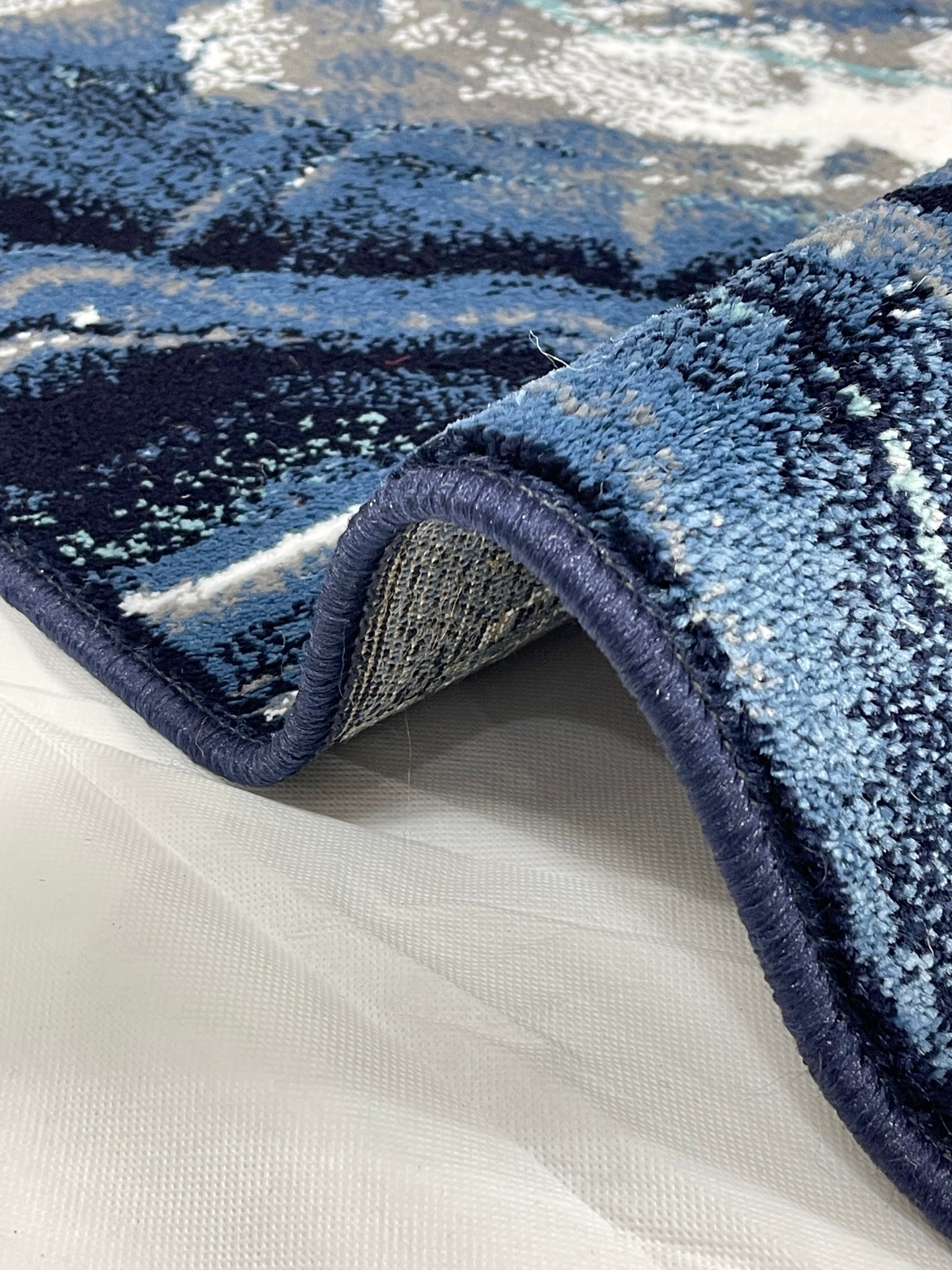 Dark Blue Modern Polypropylene Woven Rug.  Size : 2.6 ft width x 6.6 ft length  (80 cm x 200cm)