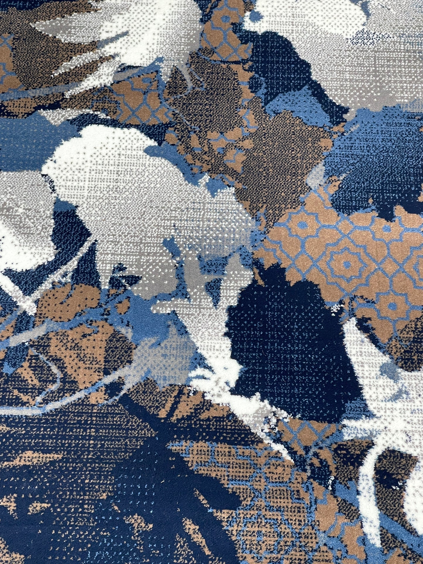 Modern polypropylene Rug,back woven(Article-1021-Mink)
Size : 5ft width  x 7.3ft length (150cm x 220cm)