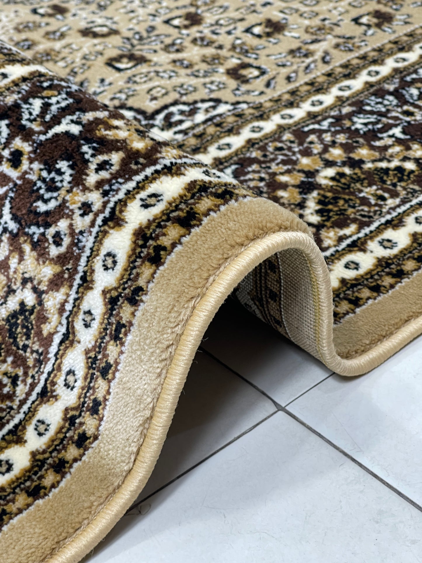 Persian polypropylene Rug,back woven(Article-04-Biege)
Size : 6.6 ft width x 9.6 ft length (200cm x 290cm)