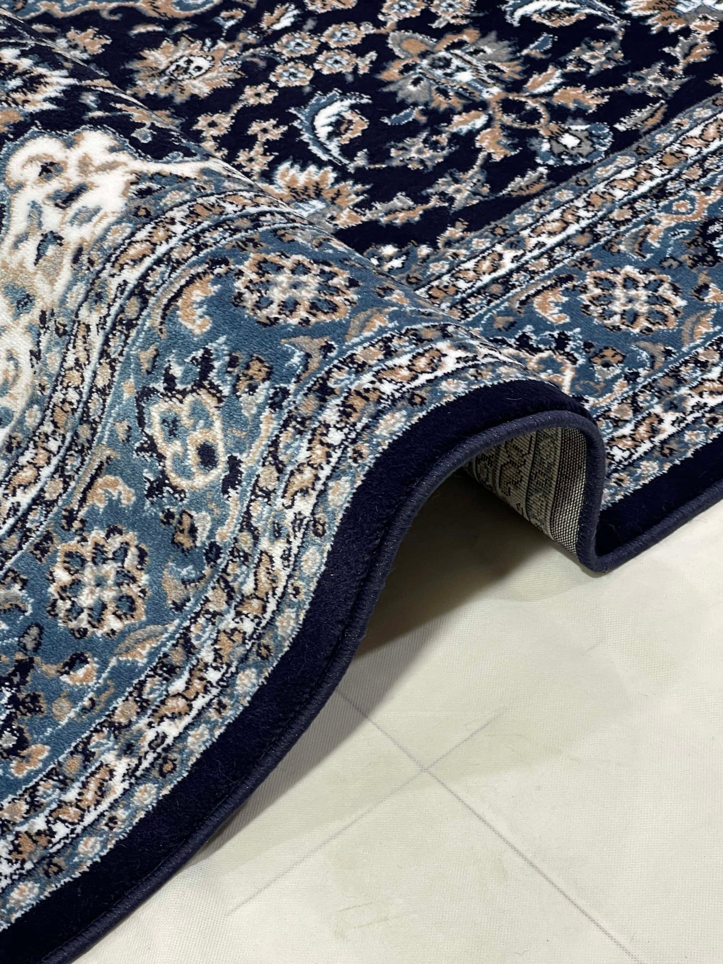 Persian Polypropylene Woven Rug.
Article-01-Blue