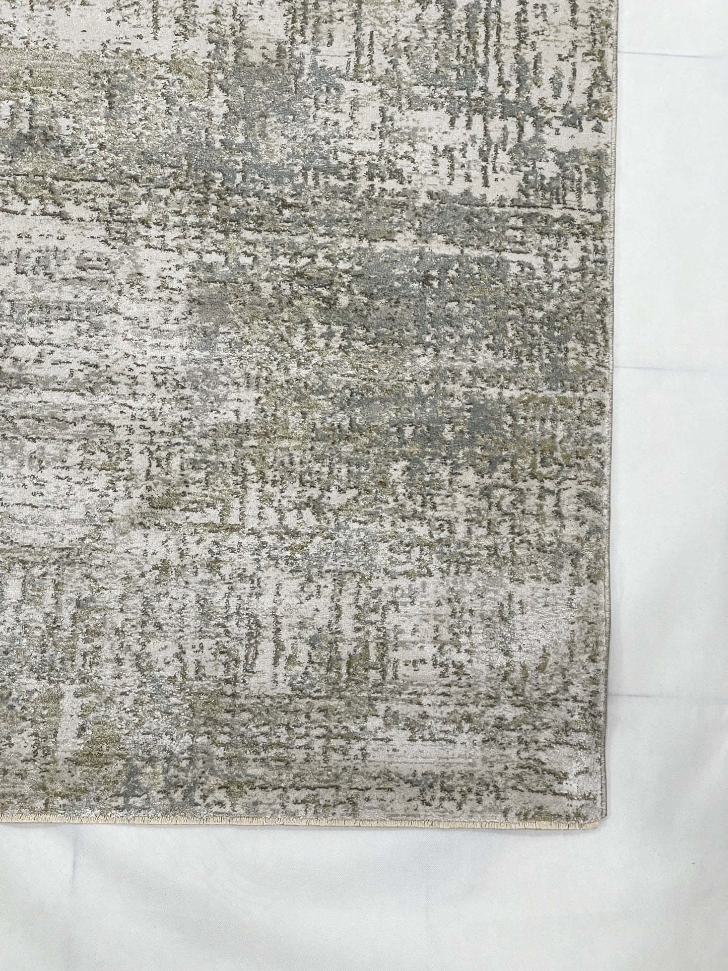 New Turkish Silk (Surya A) 
Size: 6.6 ft width x 9.6 ft length (200cm x 290cm)
Article -624- Beige