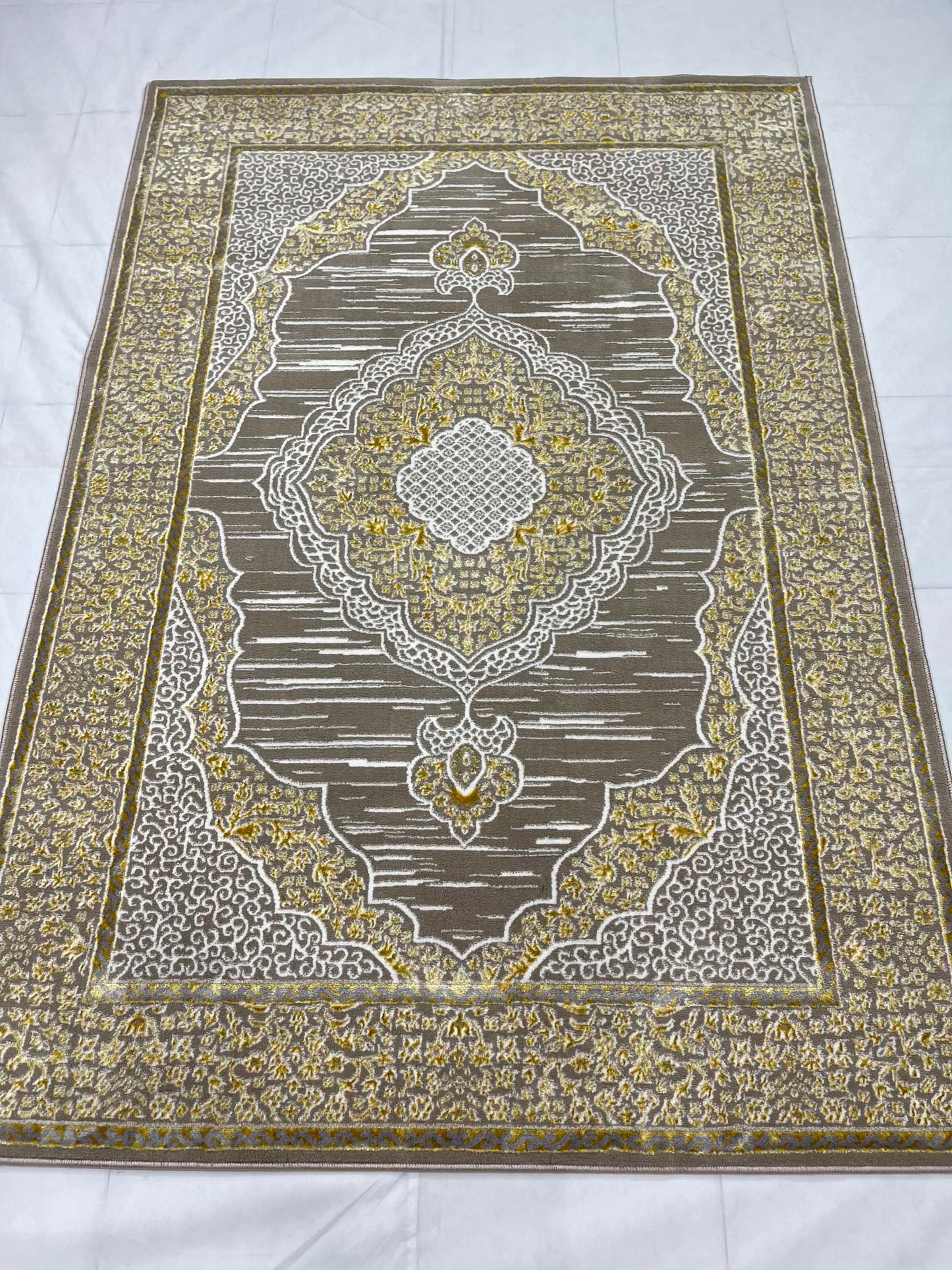 Pakistani Silk Woven Rug.(Article-1460-Light Beige , Gold)
Size : 5ft width  x 7.3ft length (150cm x 220cm)
