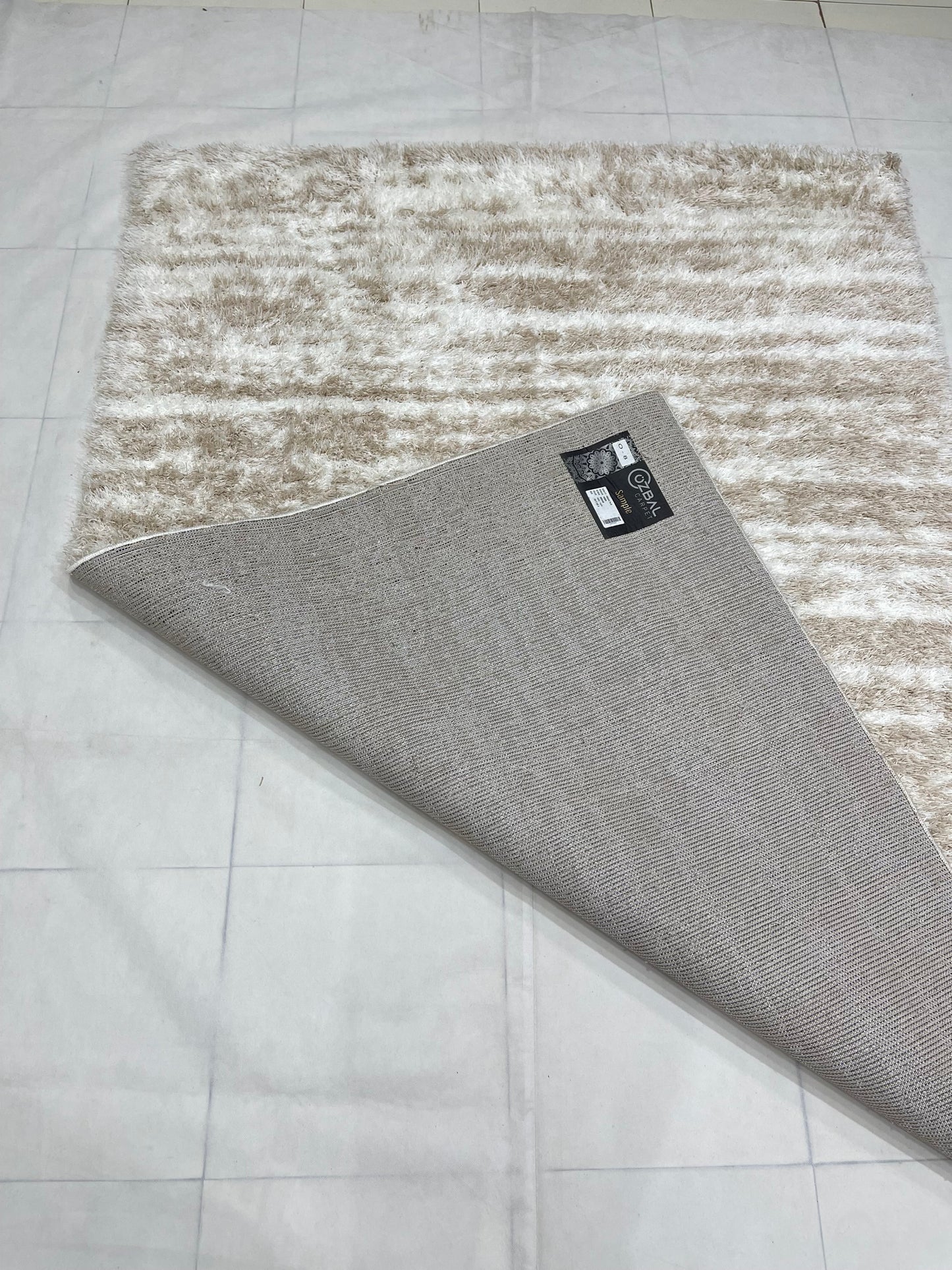 Turkish Shaggy Rug With Woven Back.  Size : 5 Ft Width x 7.3 Ft Length (160cm x 220cm) Article-10-Off White, Beige
