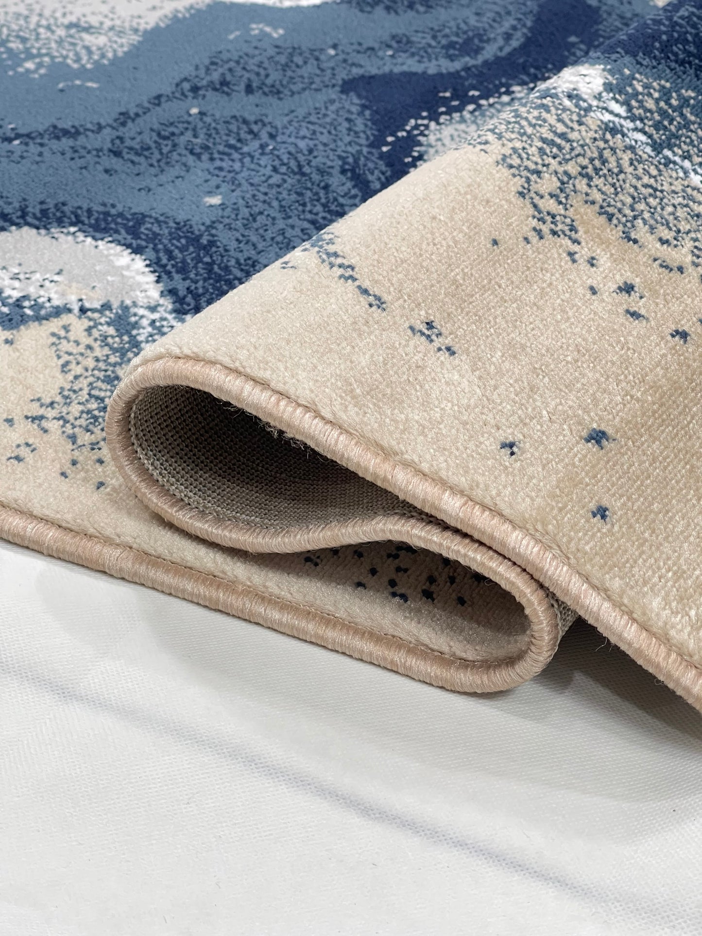 Mink Modern Polypropylene Woven Runner.
Size : 2.6 ft width x 6.6 ft length