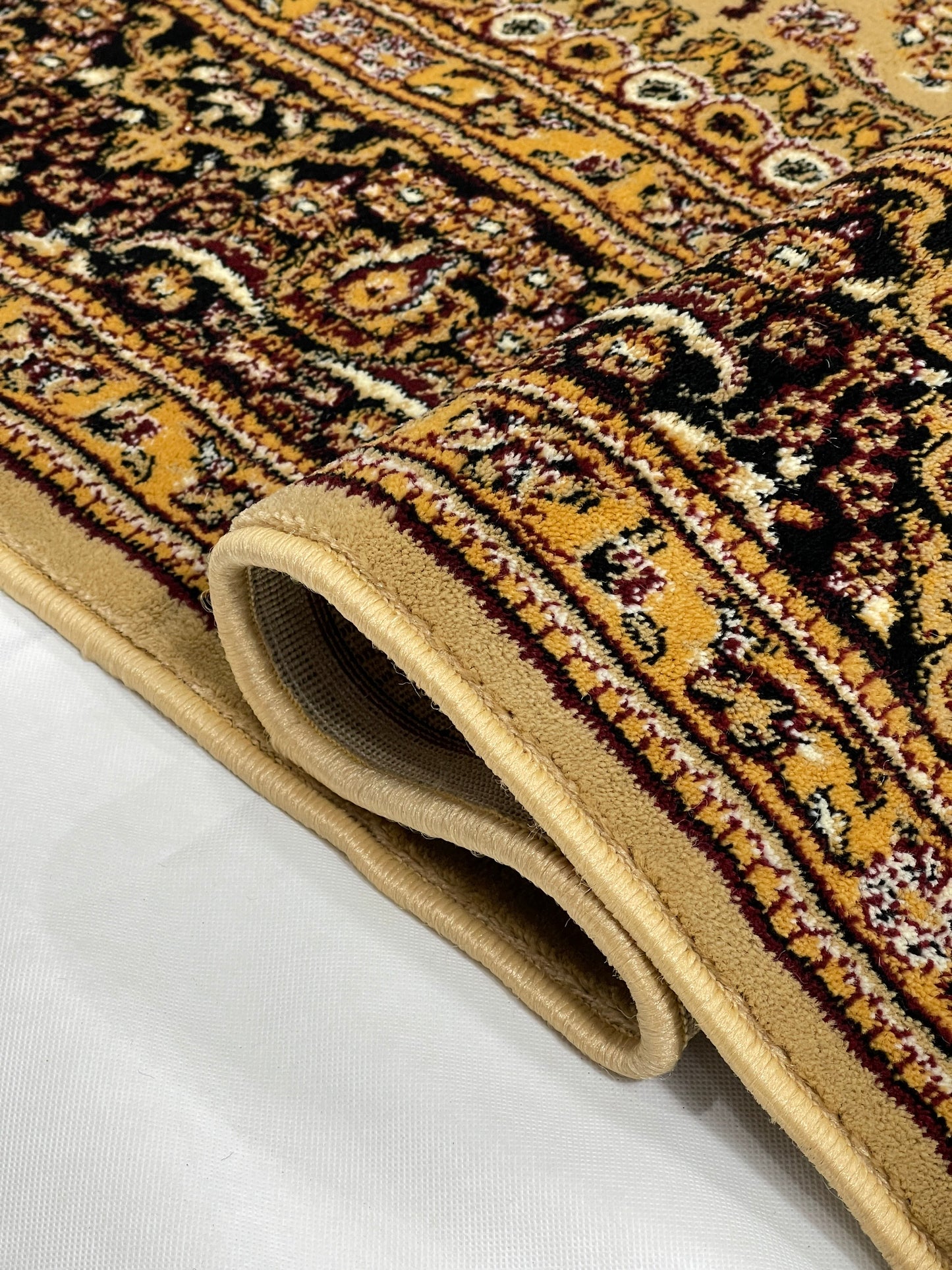 Persian polypropylene Rug,back woven(Article-22-Beige)
Size : 6.6 ft width x 9.6 ft length (200cm x 290cm)