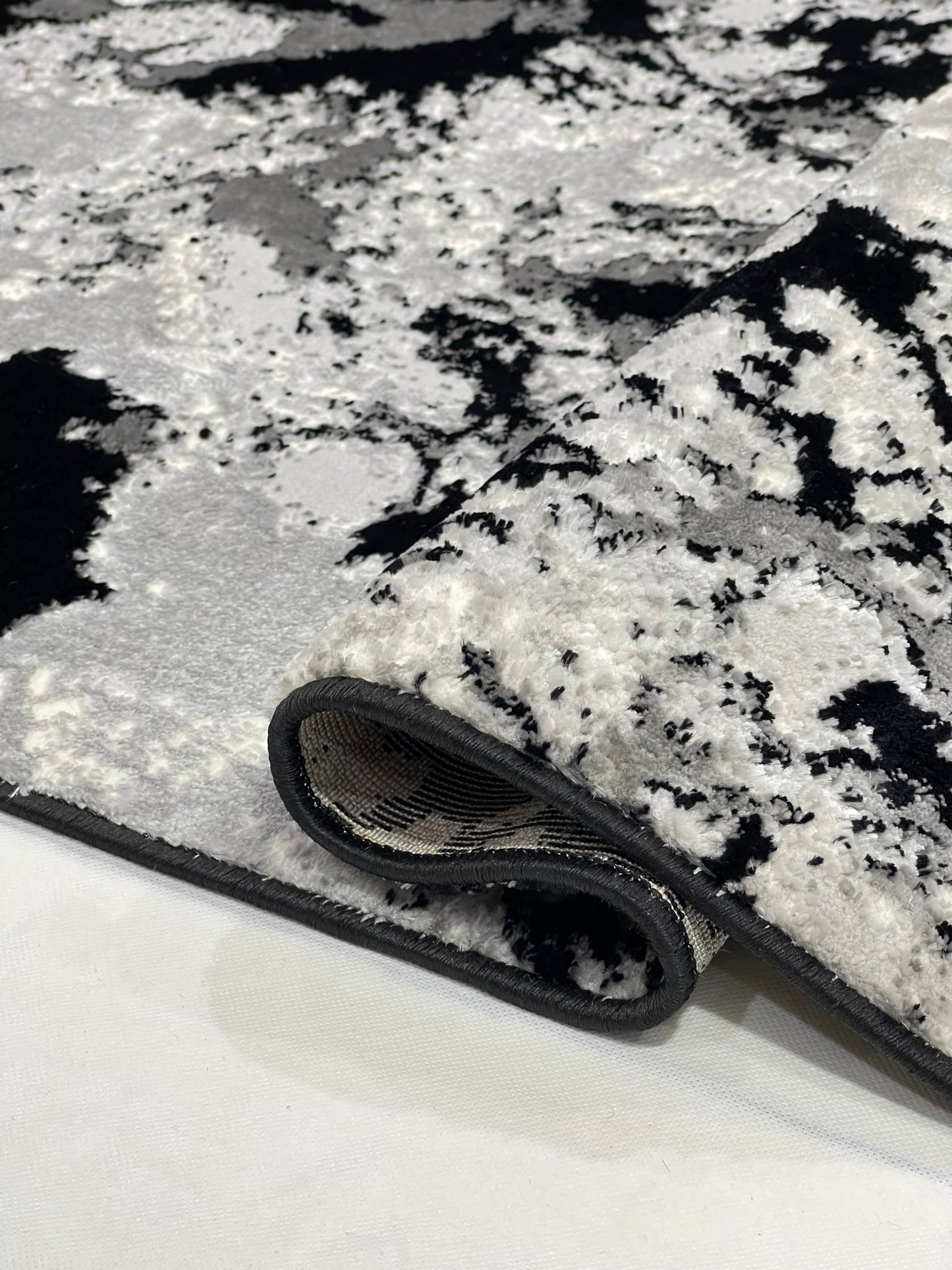 Turkish Top Quality Silk.(Article-1071-Black) Size: 3 ft width x 5 ft length ( 100cm x 150cm)