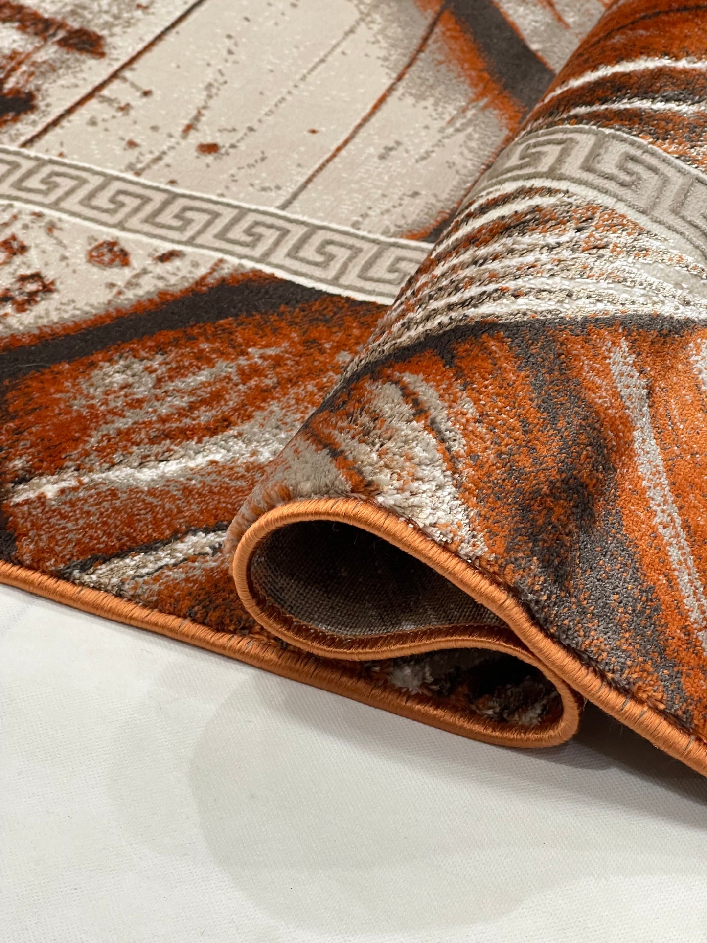 Turkish Top Quality Silk.(Article-1081-Rust ) Size: 6.6 ft width x 9.6 ft length (200cm x 290cm)