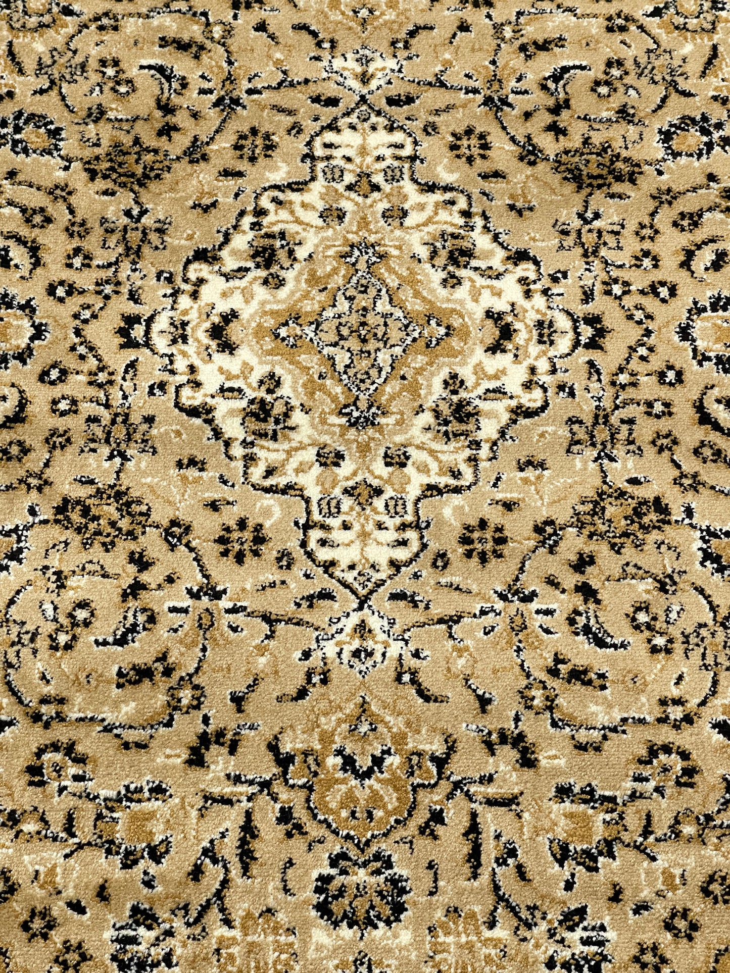 Persian polypropylene Rug,back woven(Article-01-Beige)
Size : 4 ft width x 5.6 ft length (120 cm x 170cm)