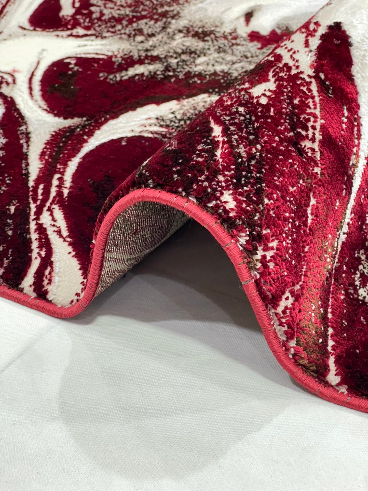 Turkish Top Quality Silk.(Article-1094-Red)
Size: 4 ft width x 5.6 ft length ( 120cm x 170cm)