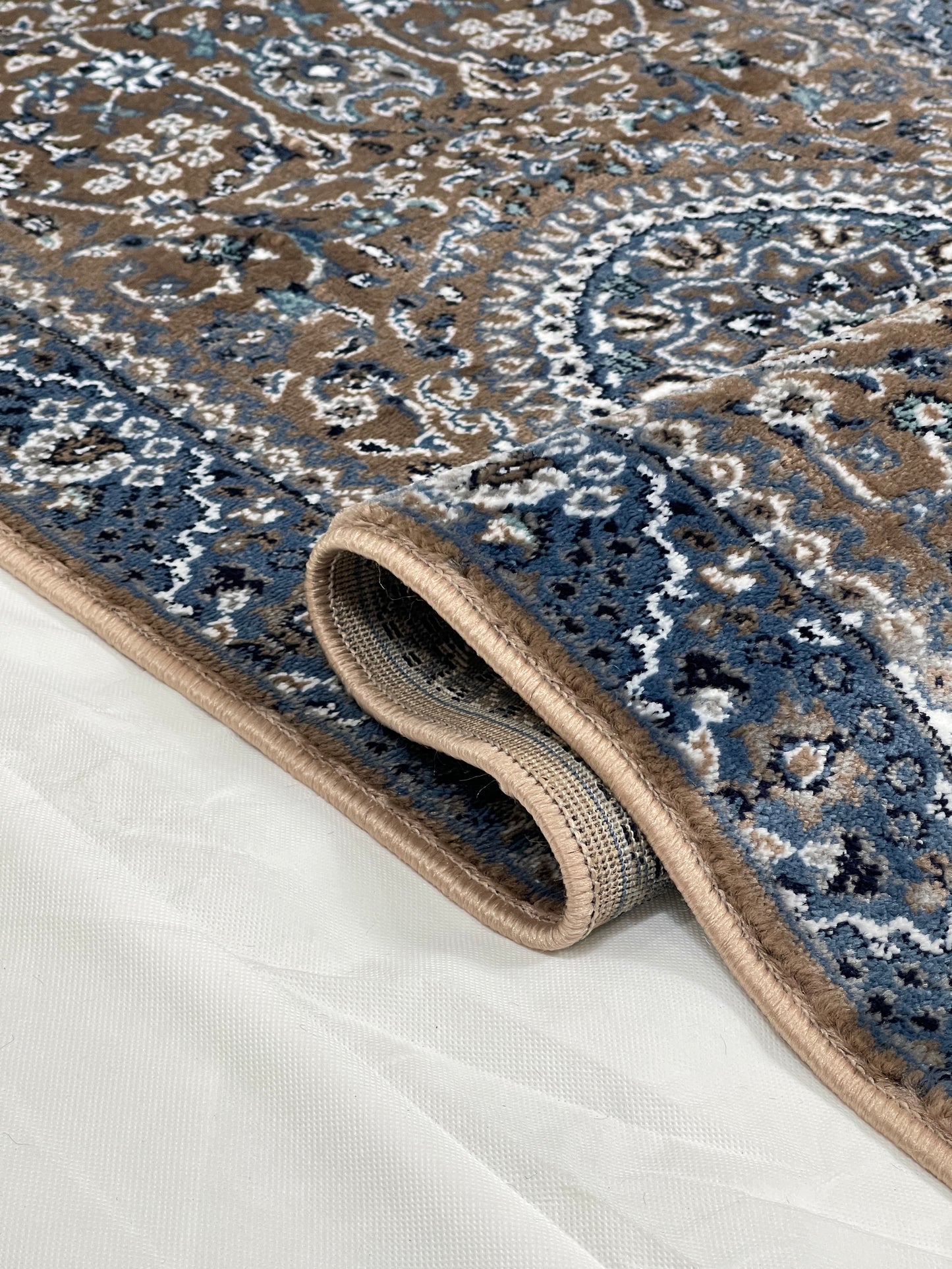 Mink Persian Polypropylene Woven Rug.  Size : 2.6 ft width x 6.6 ft length  (80 cm x 200cm)