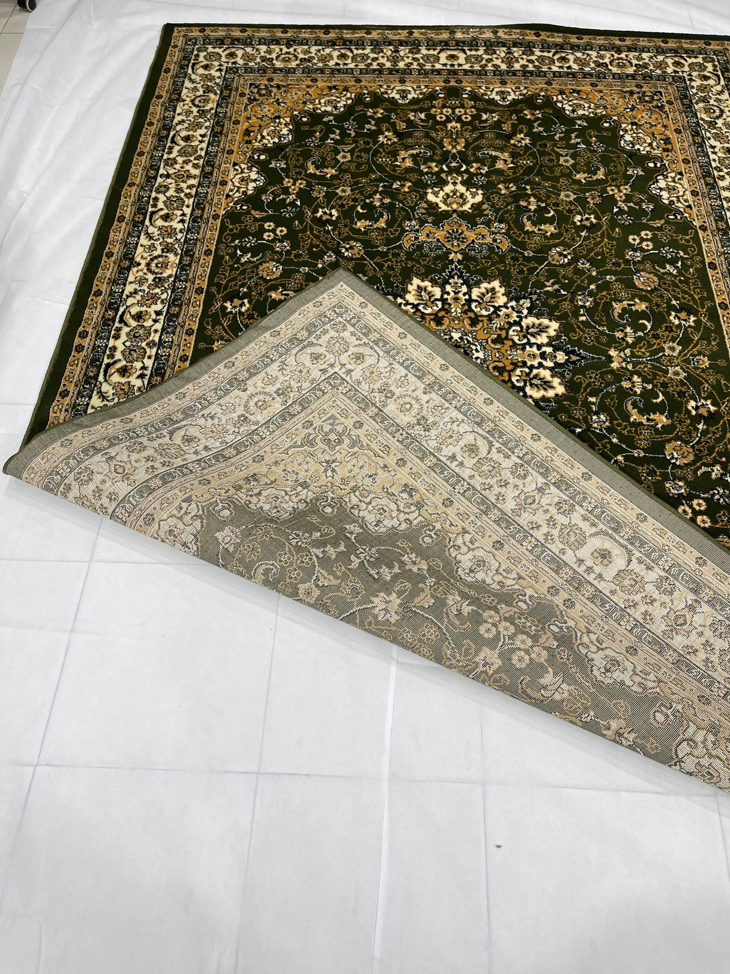 Persian polypropylene Rug,back woven(Article-19-Green)
Size : 6.6 ft width x 9.6 ft length (200cm x 290cm)
