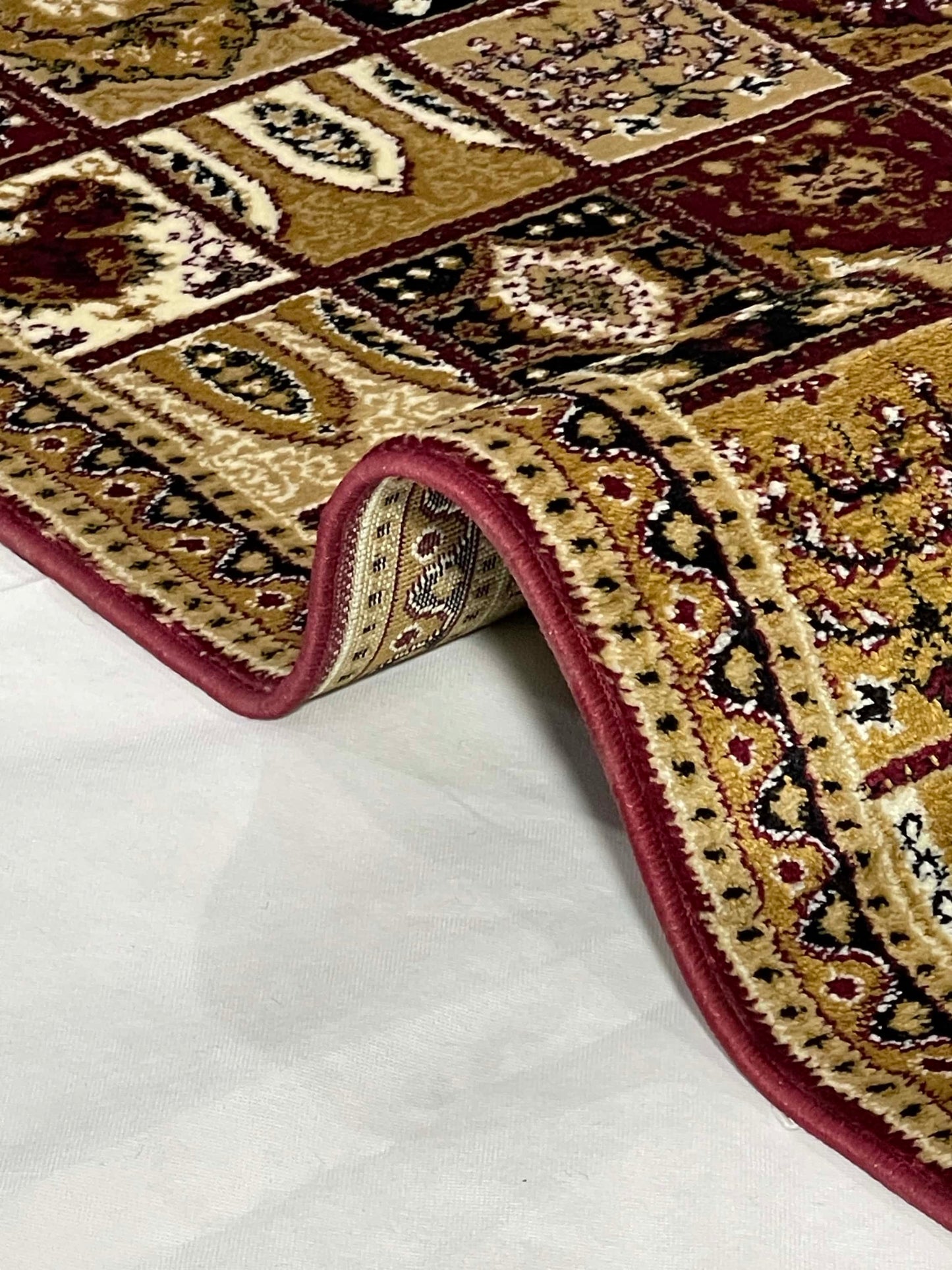 Red Persian Polypropylene Woven runner.
 Size : 2.6 ft width x 6.6 ft length
 (80 cm x 200cm)