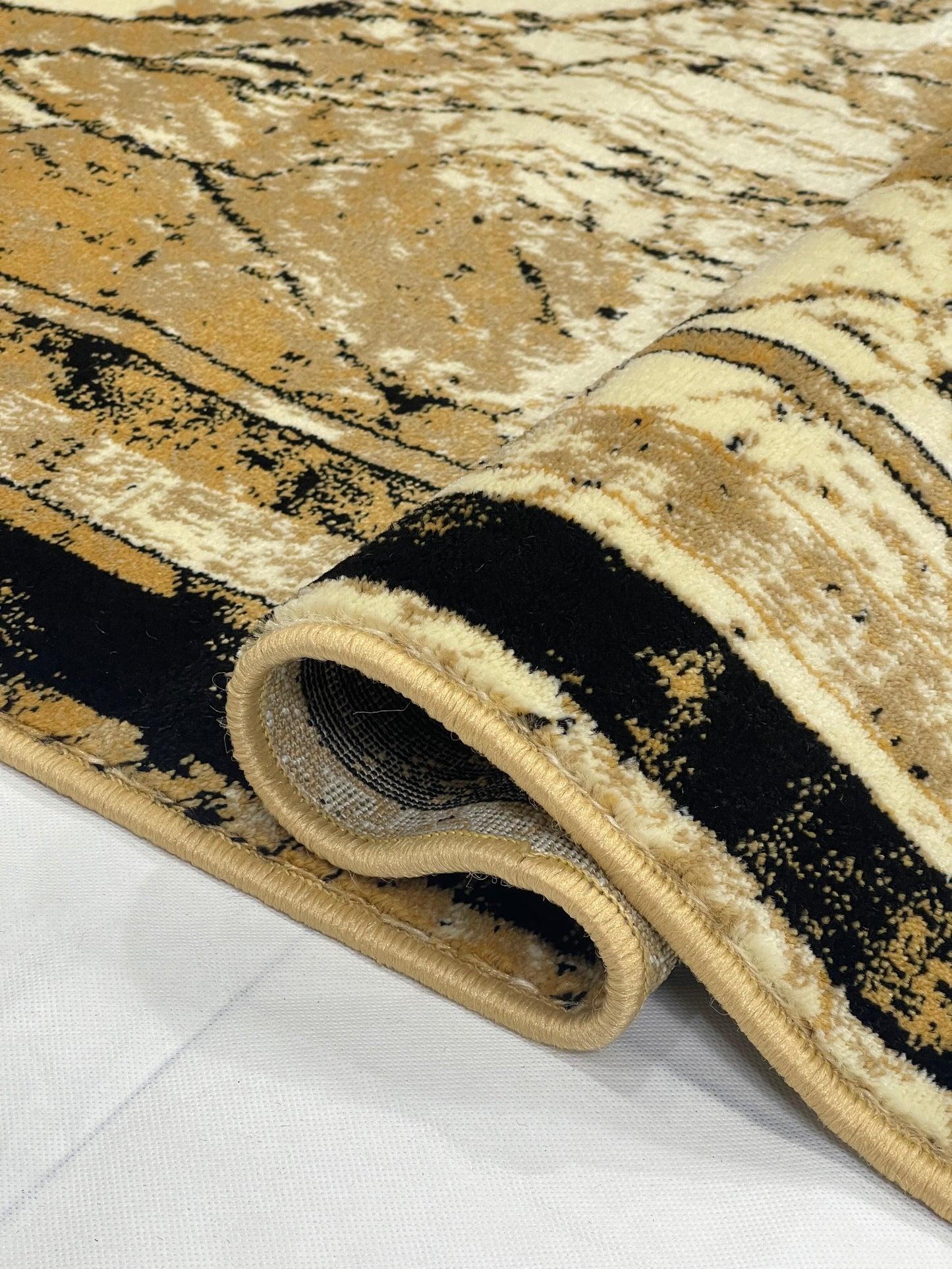 Modern polypropylene Rug,back woven (Article-568-Beige) Size : 4 ft width x 5.6 ft length (120 cm x 170 cm)