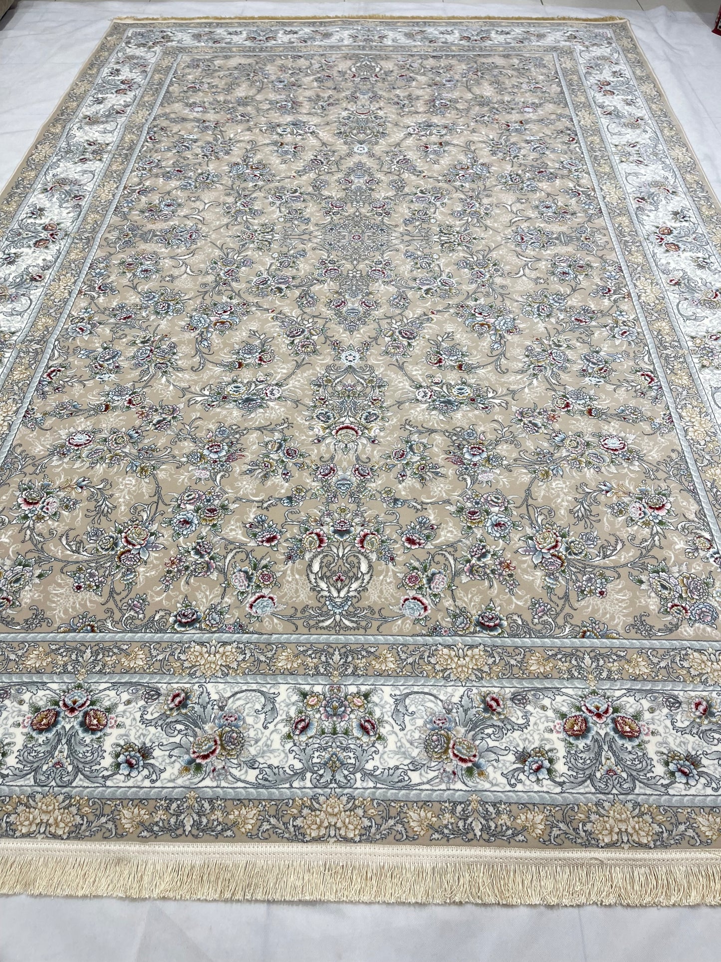 Irani Pure Acrylic 1200 Reeds
Article -212-Beige
Size : 6.6 Ft width x 9.6 Ft length (200cm x 290cm)