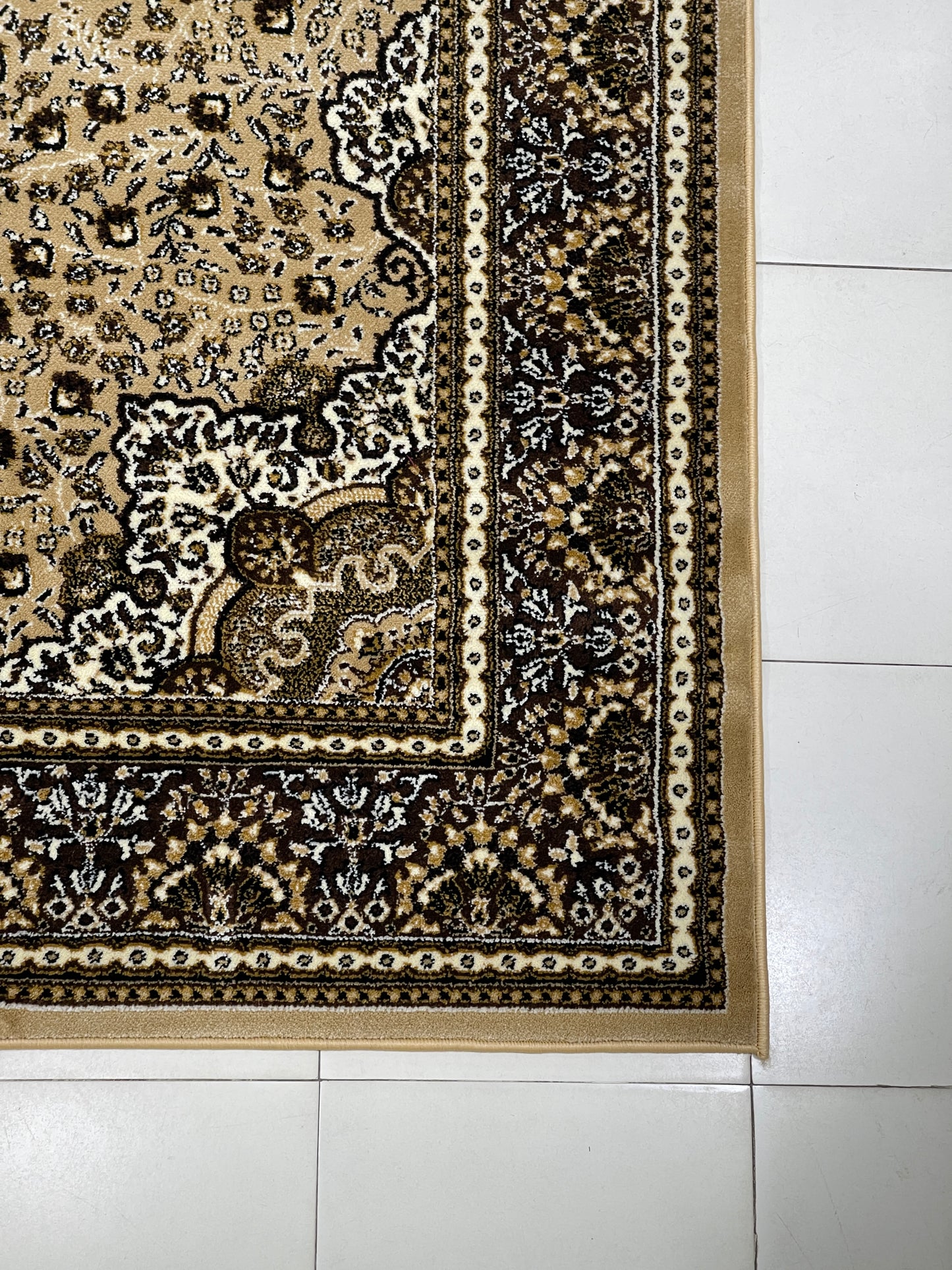 Persian polypropylene Rug,back woven(Article-04-Biege)
Size : 6.6 ft width x 9.6 ft length (200cm x 290cm)