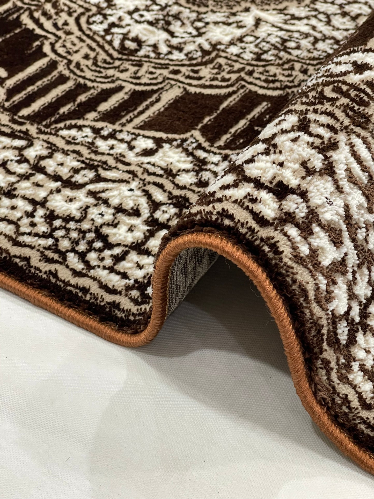 Polyester Silk Woven Rug.(Article-1563-Brown) Size : 4 ft width x 5.6 ft length