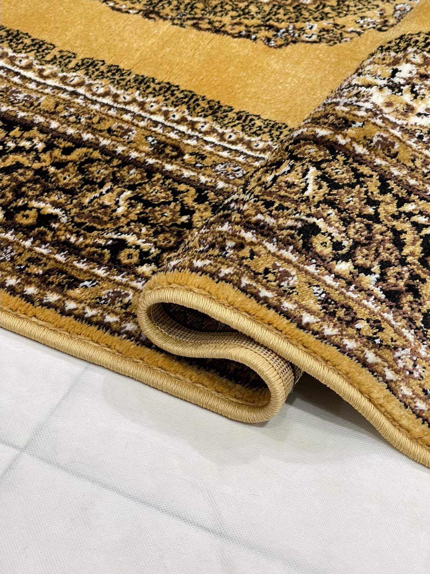 Persian polypropylene Rug,back woven(Article-22-Gold )
Size : 5ft width  x 7.3ft length (150cm x 220cm)