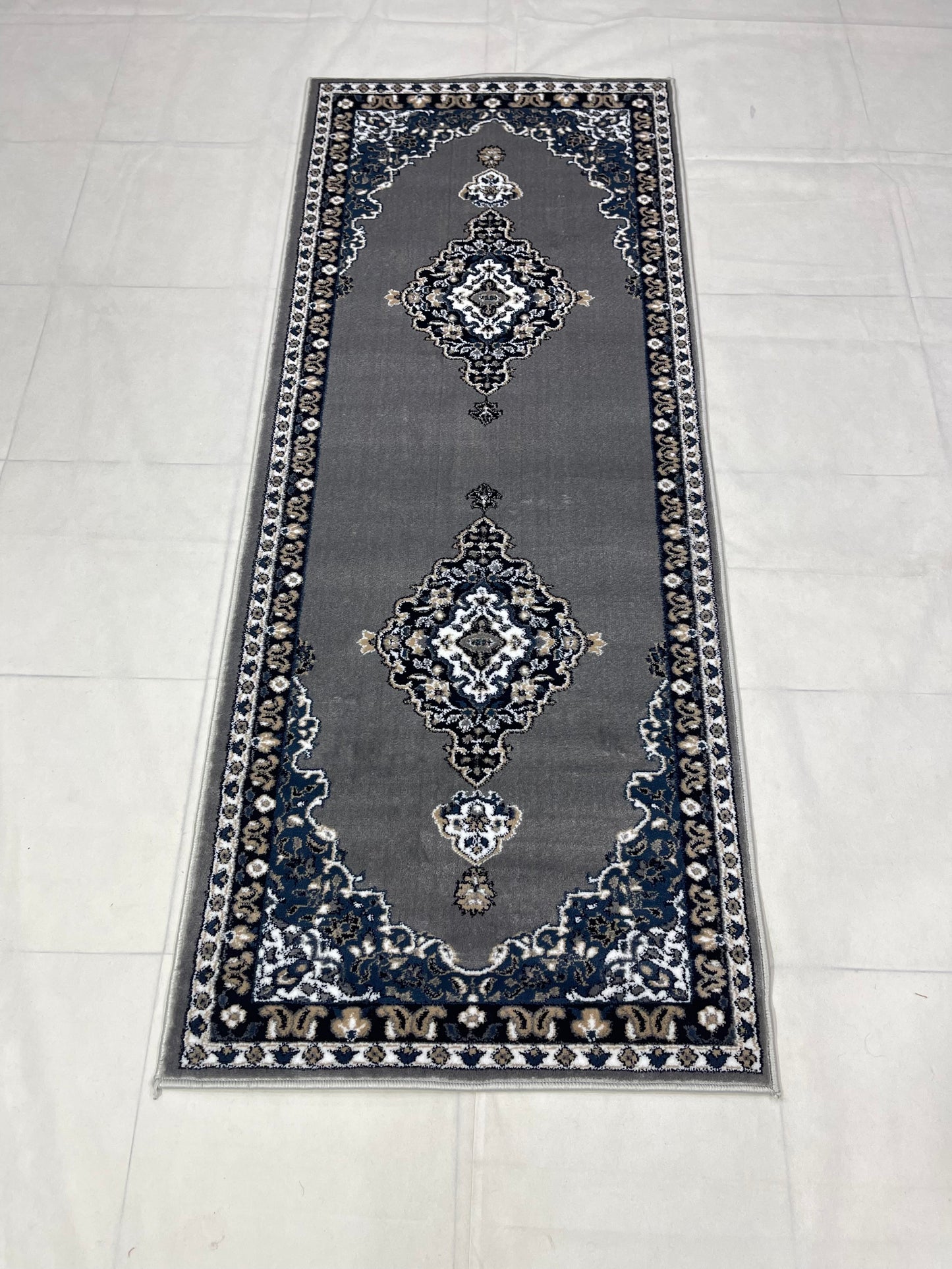 Grey Persian Polypropylene Woven Rug.  Size : 2.6 ft width x 6.6 ft length  (80 cm x 200cm)