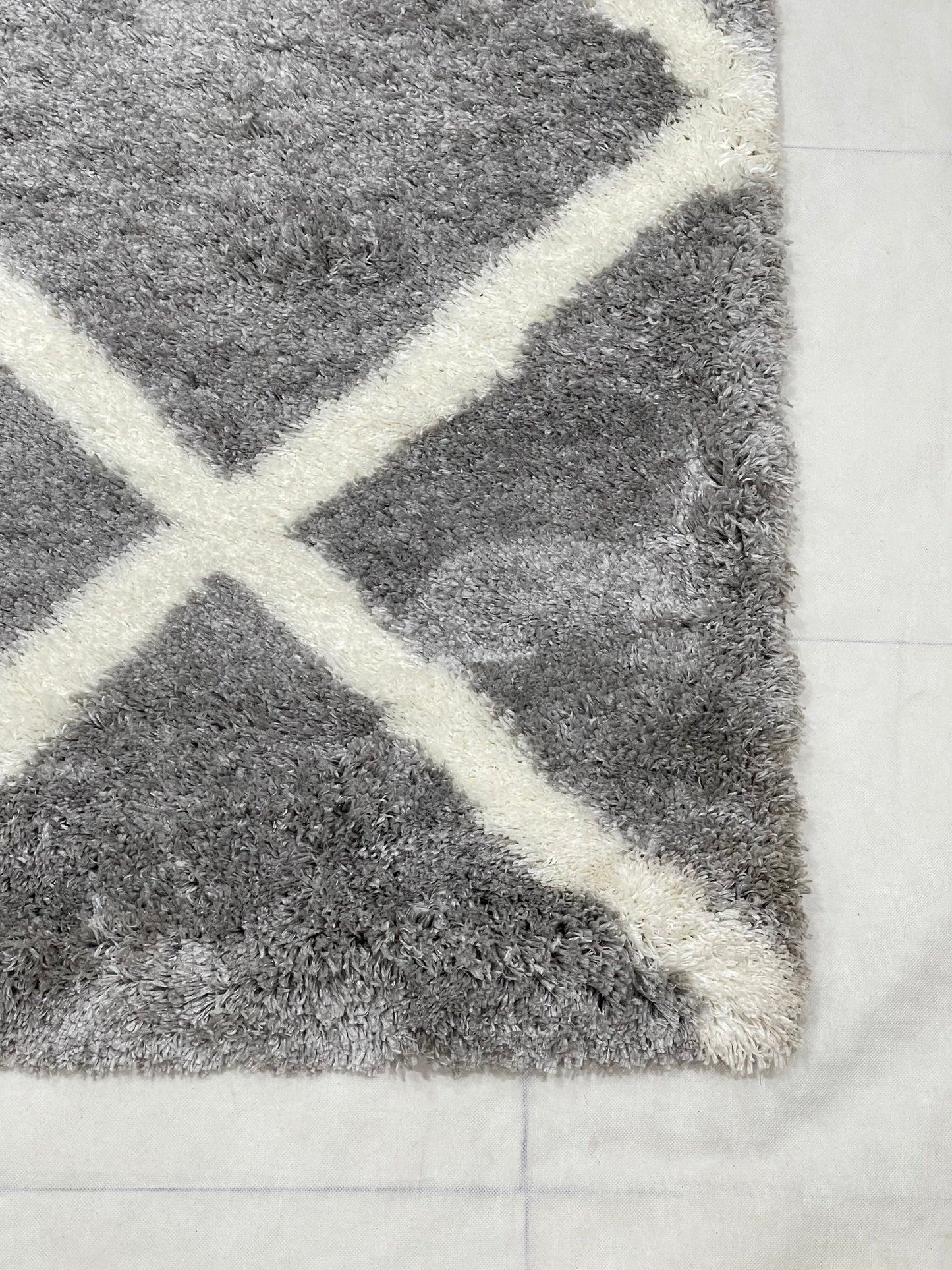 Turkish Shaggy Rug With Woven Back.  Size : 5 Ft Width x 7.3 Ft Length (160cm x 220cm) Article-12-Grey