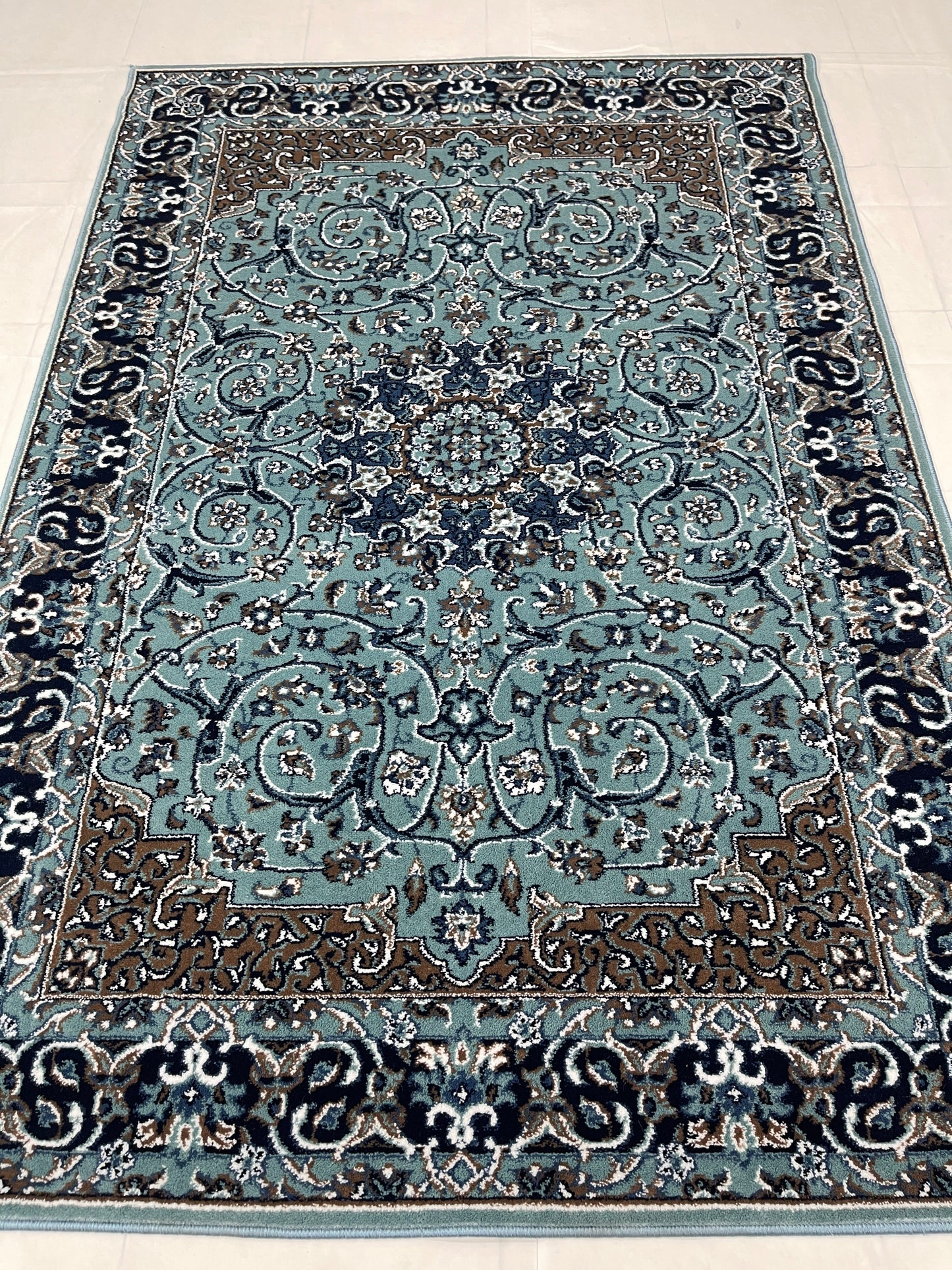 Persian Polypropylene Rug,back woven(Article-19-Feroze)
Size : 5ft width  x 7.3ft length (150cm x 220cm)
