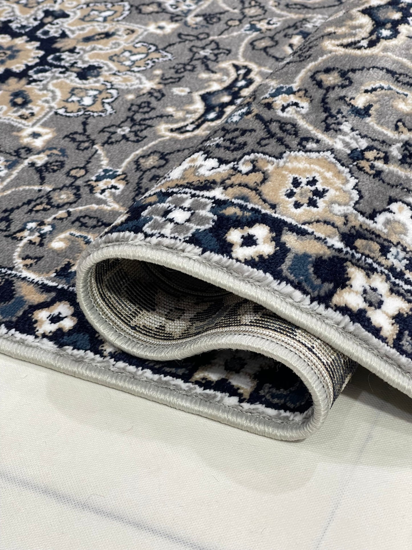 Grey Persian Polypropylene Woven Rug.  Size : 2.6 ft width x 6.6 ft length  (80 cm x 200cm)