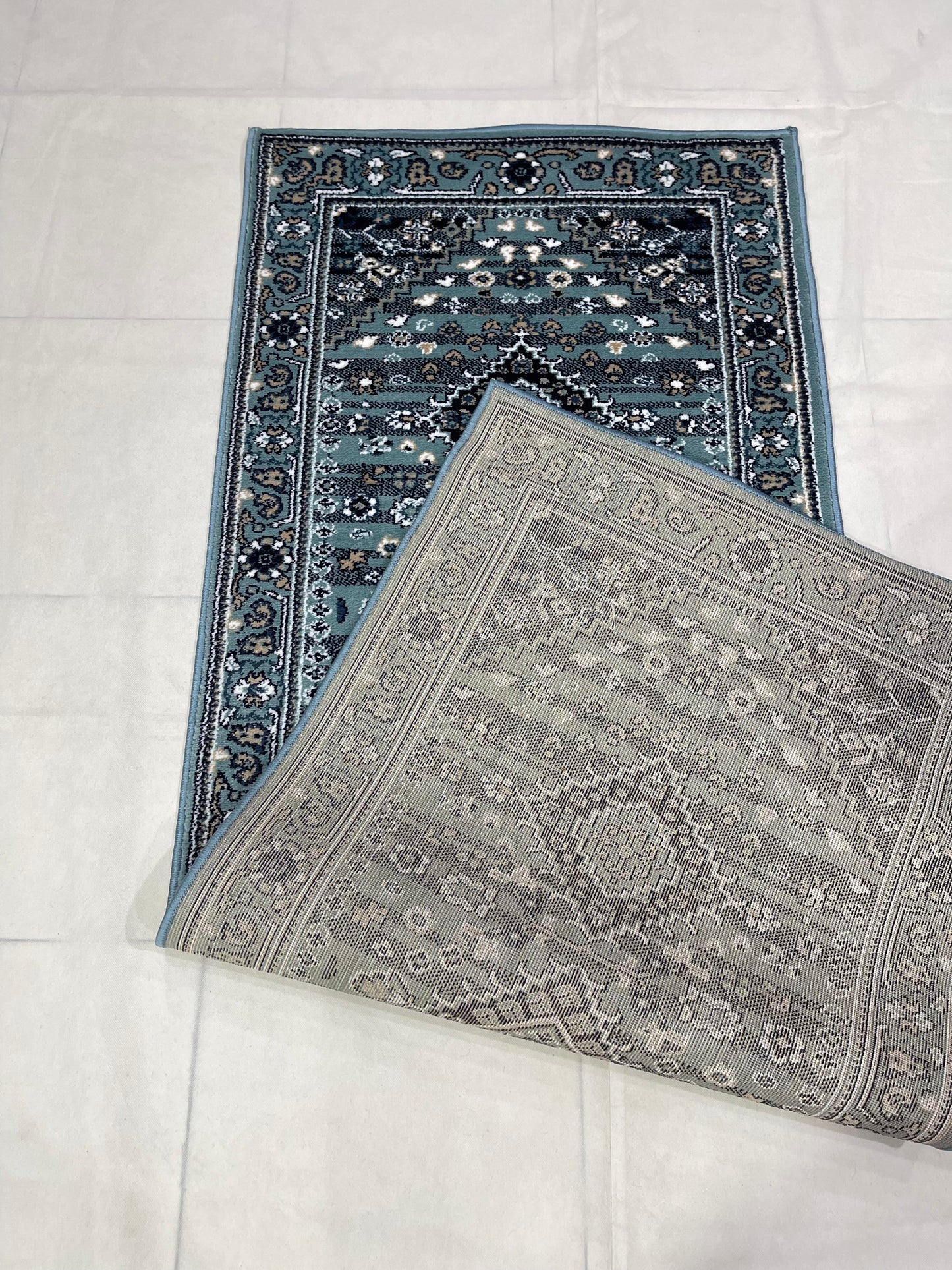 Feroze Persian Polypropylene Woven Rug.  Size : 2.6 ft width x 6.6 ft length  (80 cm x 200cm)