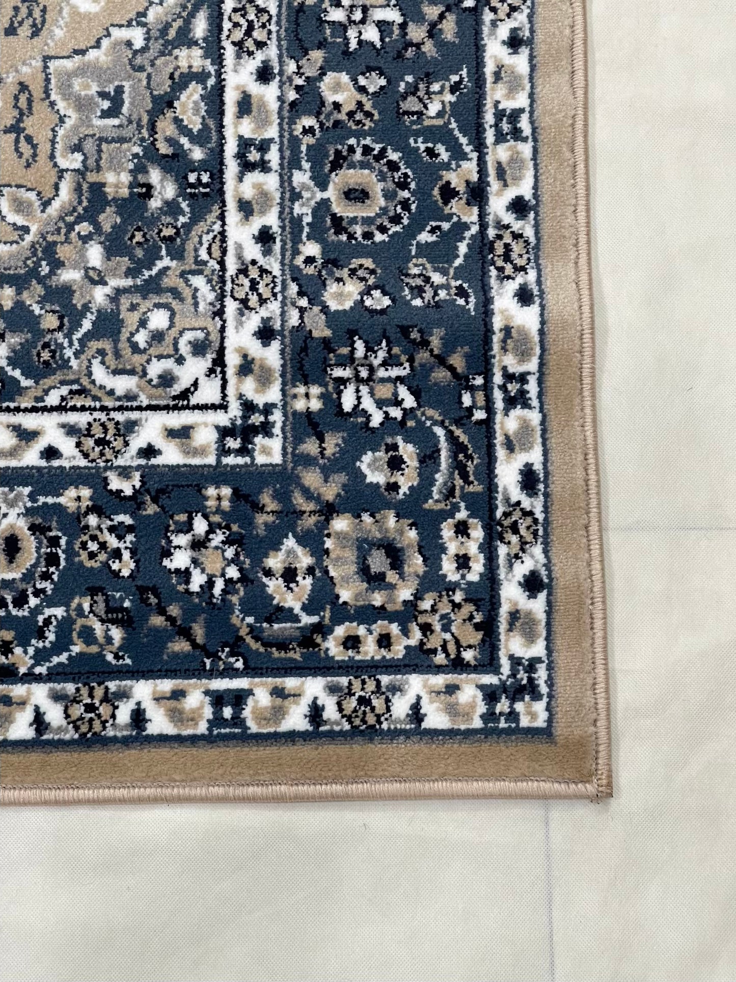 Persian polypropylene Rug,back woven(Article-25-Mink )
Size : 5ft width  x 7.3ft length (150cm x 220cm)