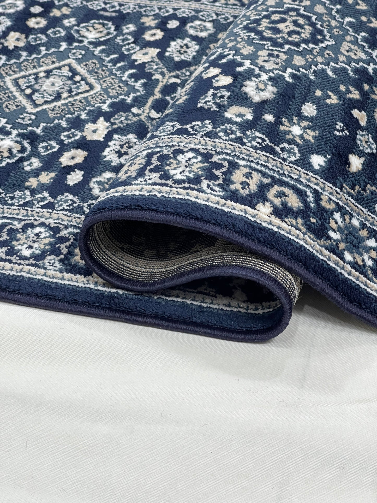 Blue Persian Polypropylene Woven Rug.
 Size : 2.6 ft width x 6.6 ft length
 (80 cm x 200cm)