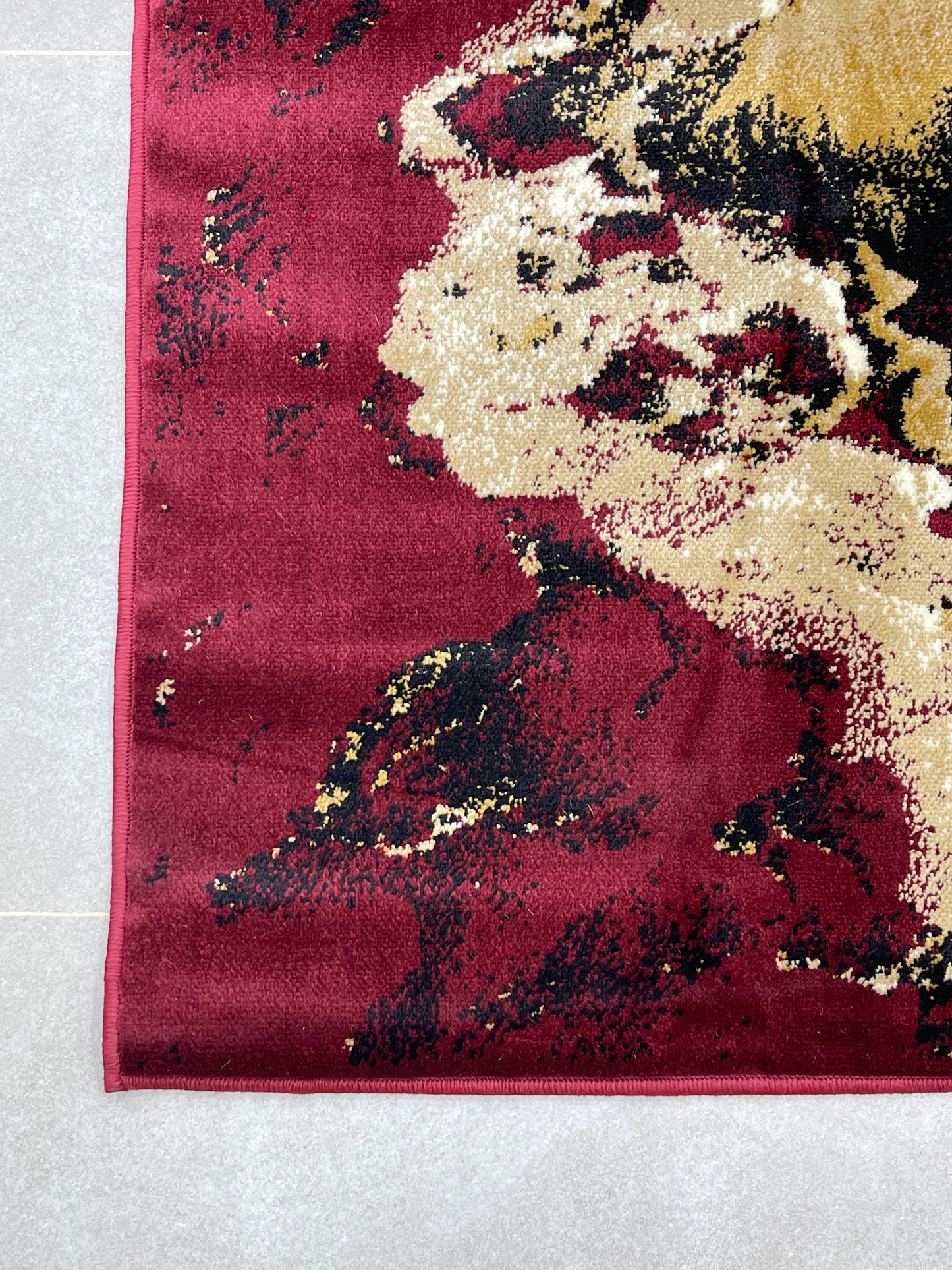 Modern polypropylene Rug,back woven(Article-6772-Red ) Size : 5ft width  x 7.3ft length (150cm x 220cm)