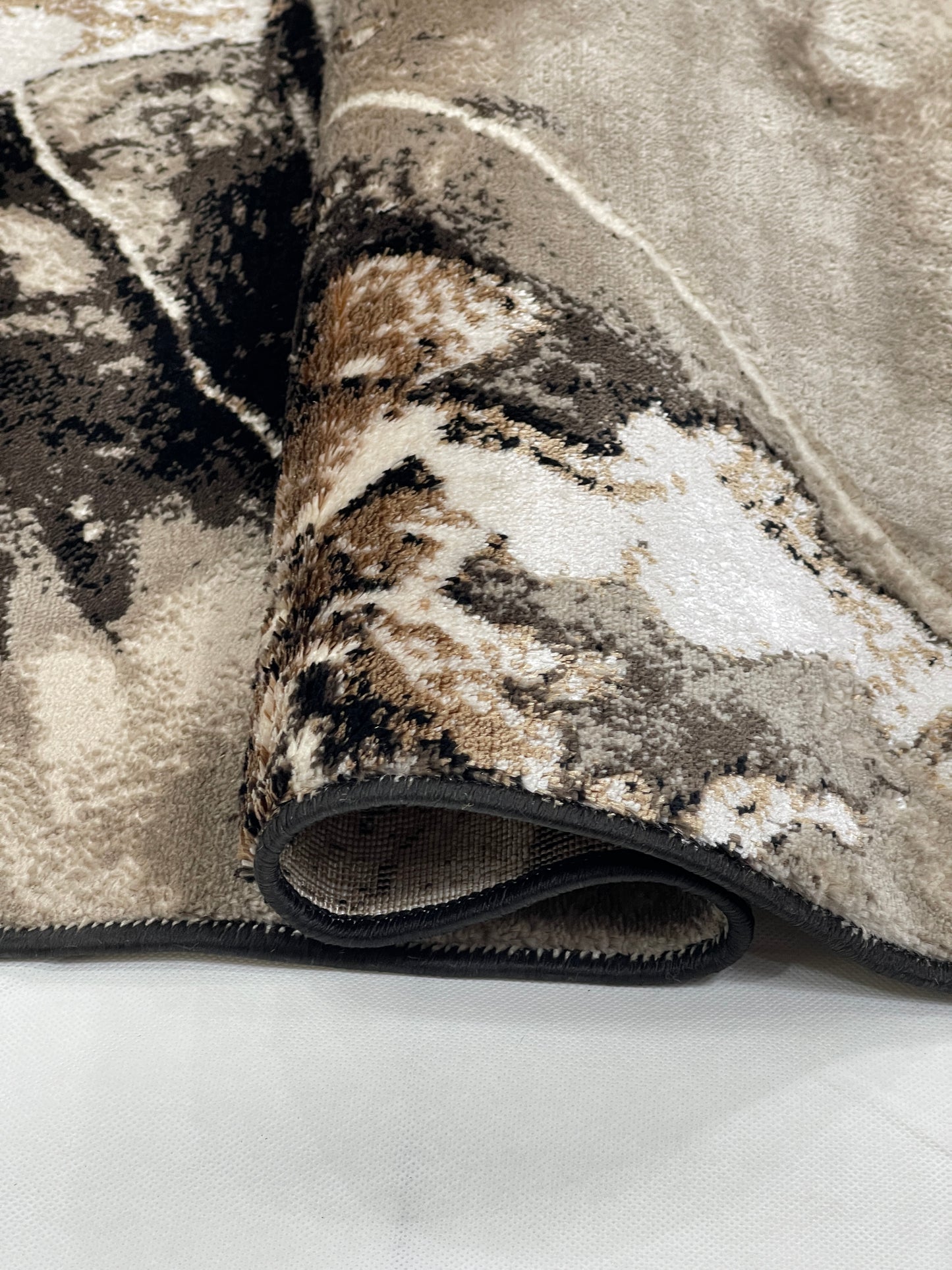 Turkish Top Quality Silk.(Article-1096-Black) Size: 6.6 ft width x 9.6 ft length (200cm x 290cm)