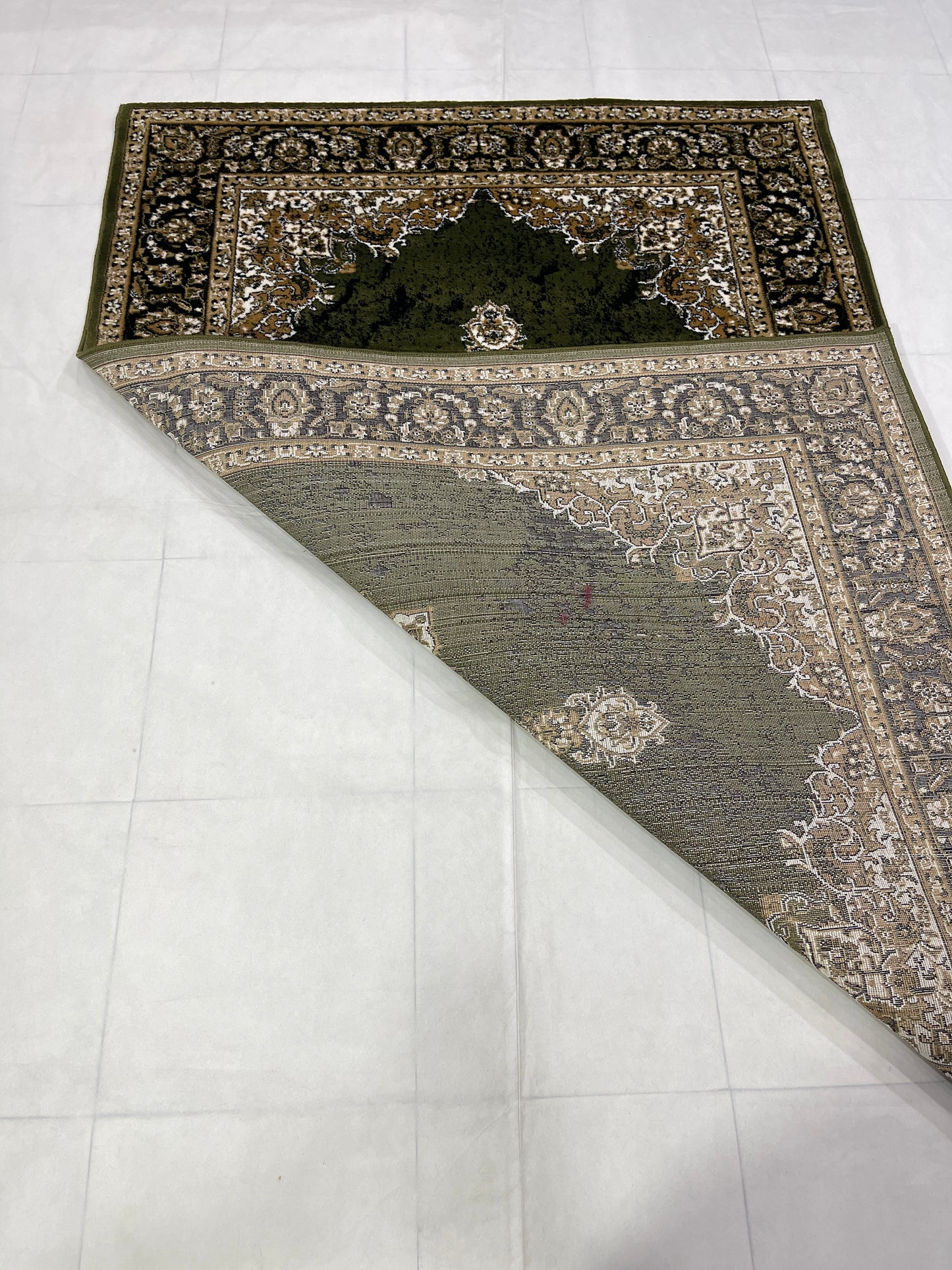 Persian Polypropylene Rug,back woven(Article-45-Green)
Size : 5ft width  x 7.3ft length (150cm x 220cm)