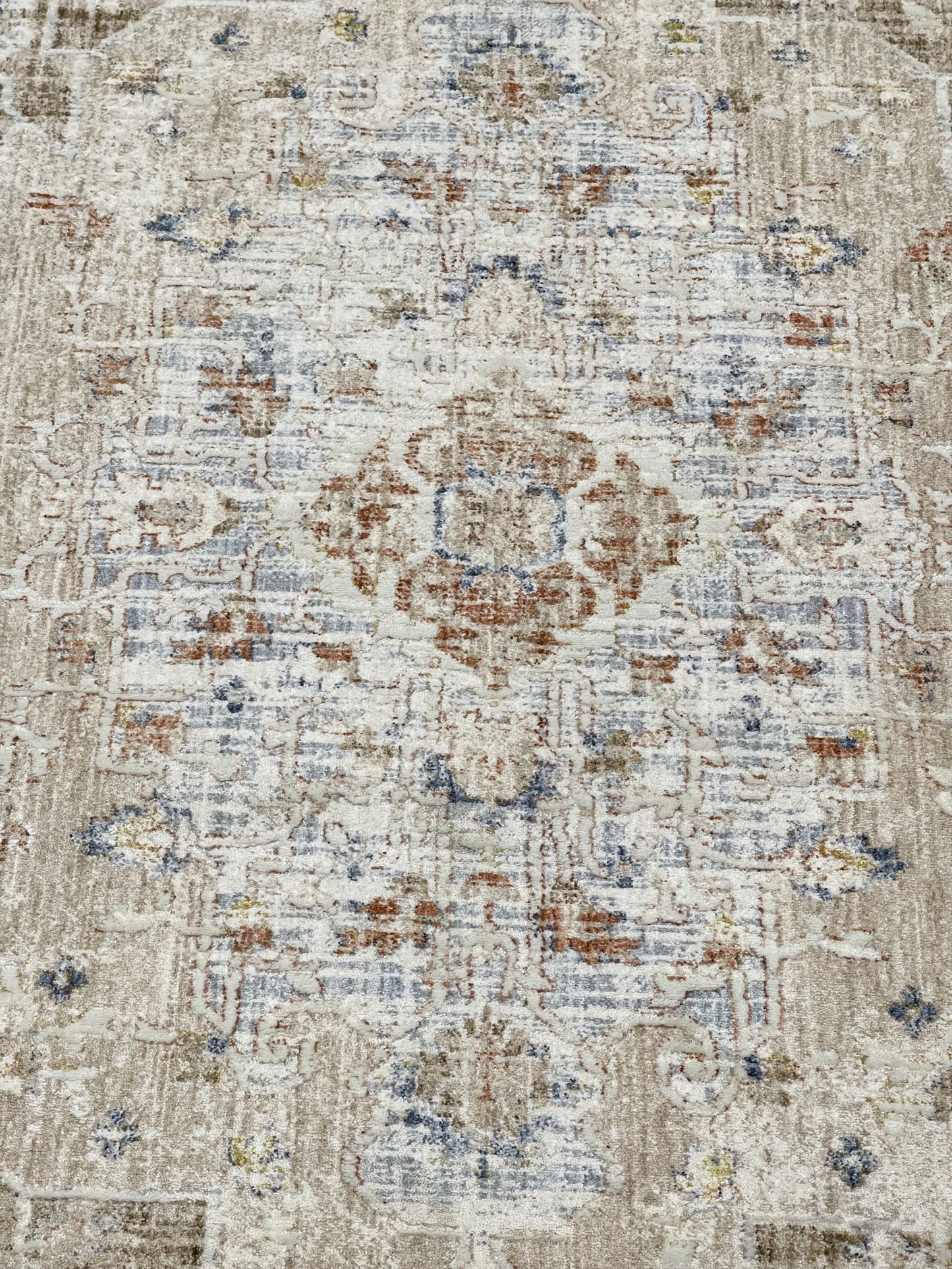 Turkish Polypropylene Silk. Woven Back (Article-1670-Off white )
Size : 5ft width  x 7.3ft length (150cm x 220cm)