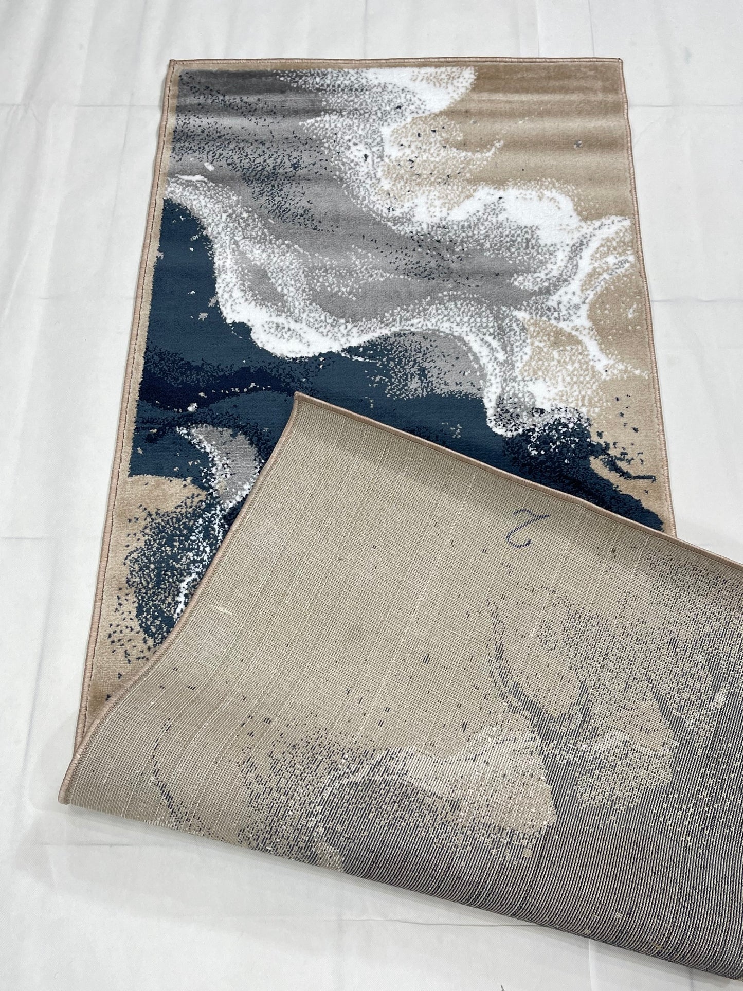 Mink Modern Polypropylene Woven Runner.
Size : 2.6 ft width x 6.6 ft length