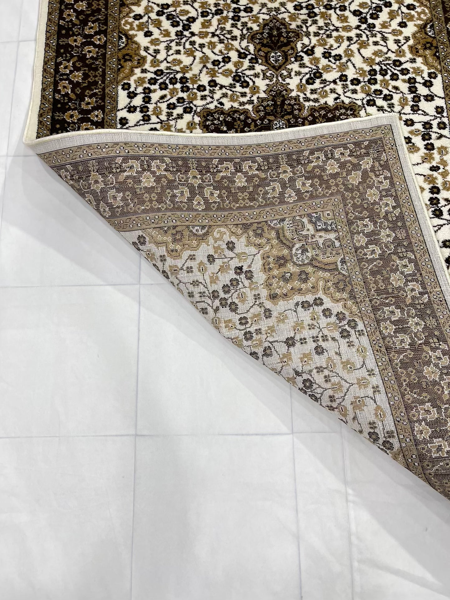 Persian Polypropylene Rug,back woven(Article-55-Off white)
Size : 5ft width  x 7.3ft length (150cm x 220cm)