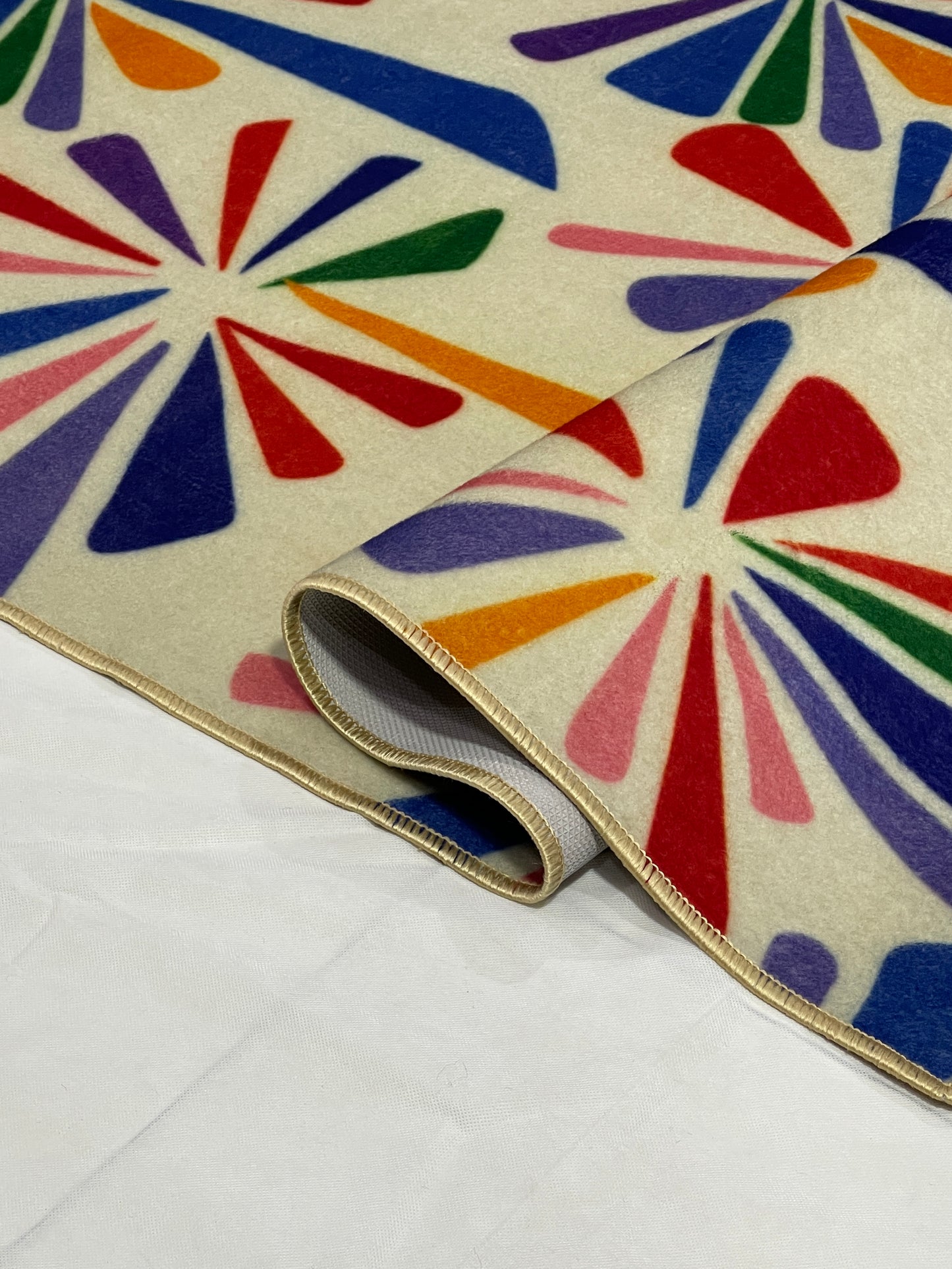 TPR Non Woven Rugs For Kids Room
Article-54-Off white
