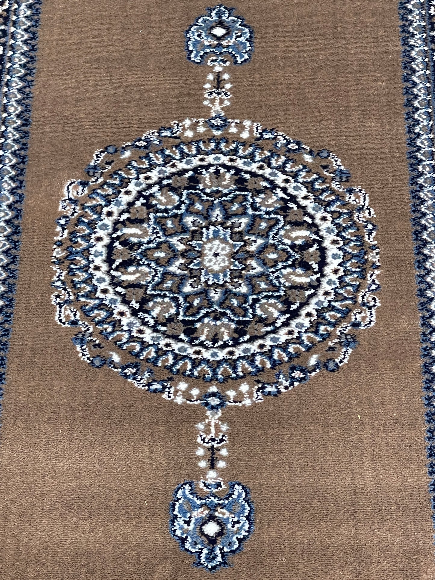 Mink Persian Polypropylene Woven Rug.
 Size : 2.6 ft width x 6.6 ft length
 (80 cm x 200cm)