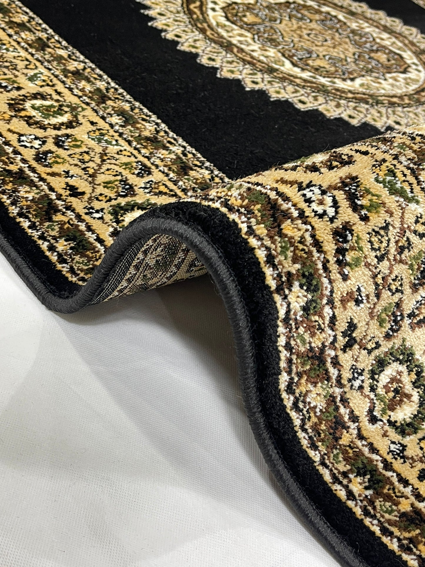 Persian Polypropylene Rug,back woven(Article-31-Black)
Size : 5ft width  x 7.3ft length (150cm x 220cm)
