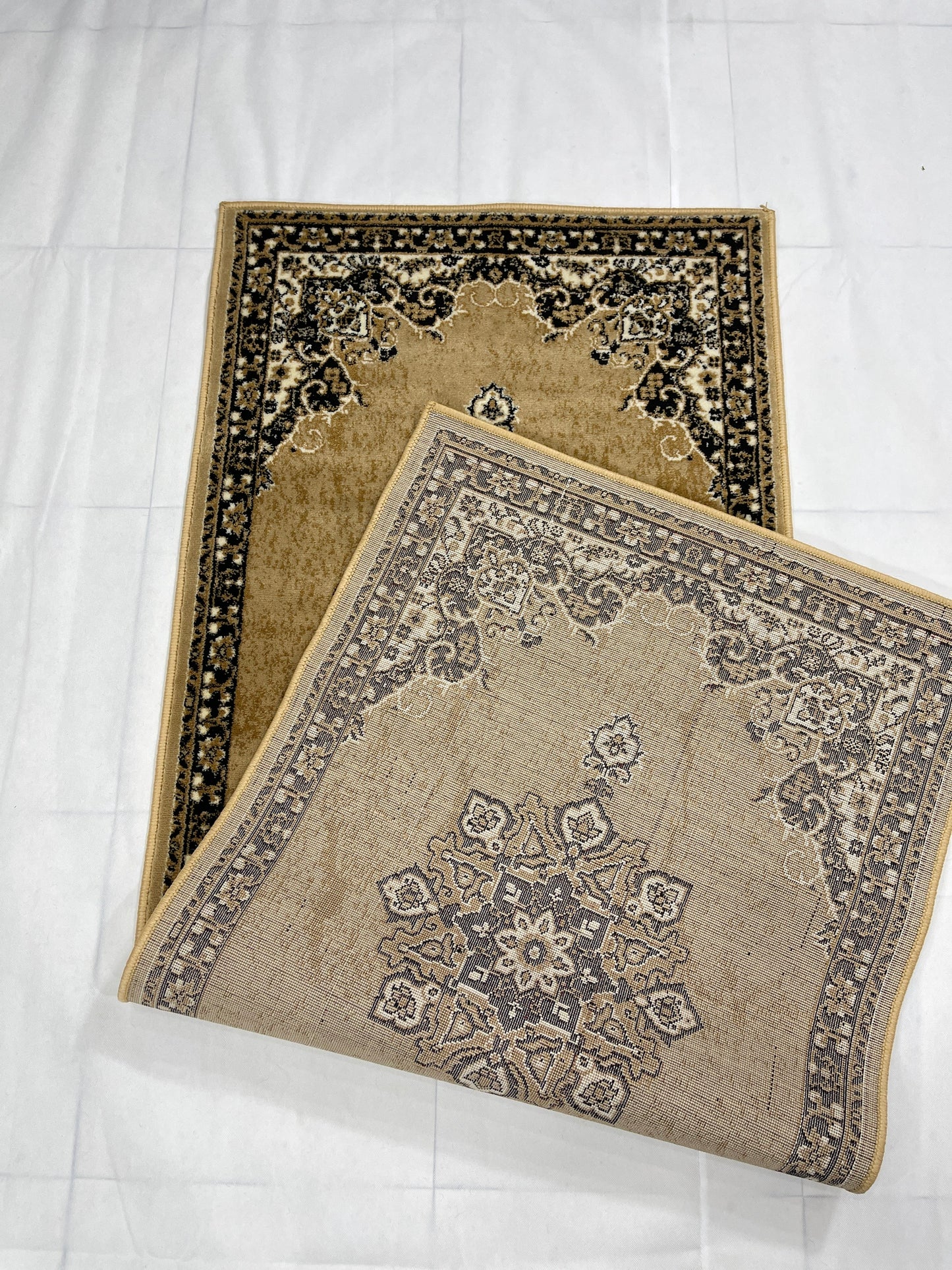 Beige Persian Polypropylene Woven Rug.
 Size : 2.6 ft width x 6.6 ft length
 (80 cm x 200cm)