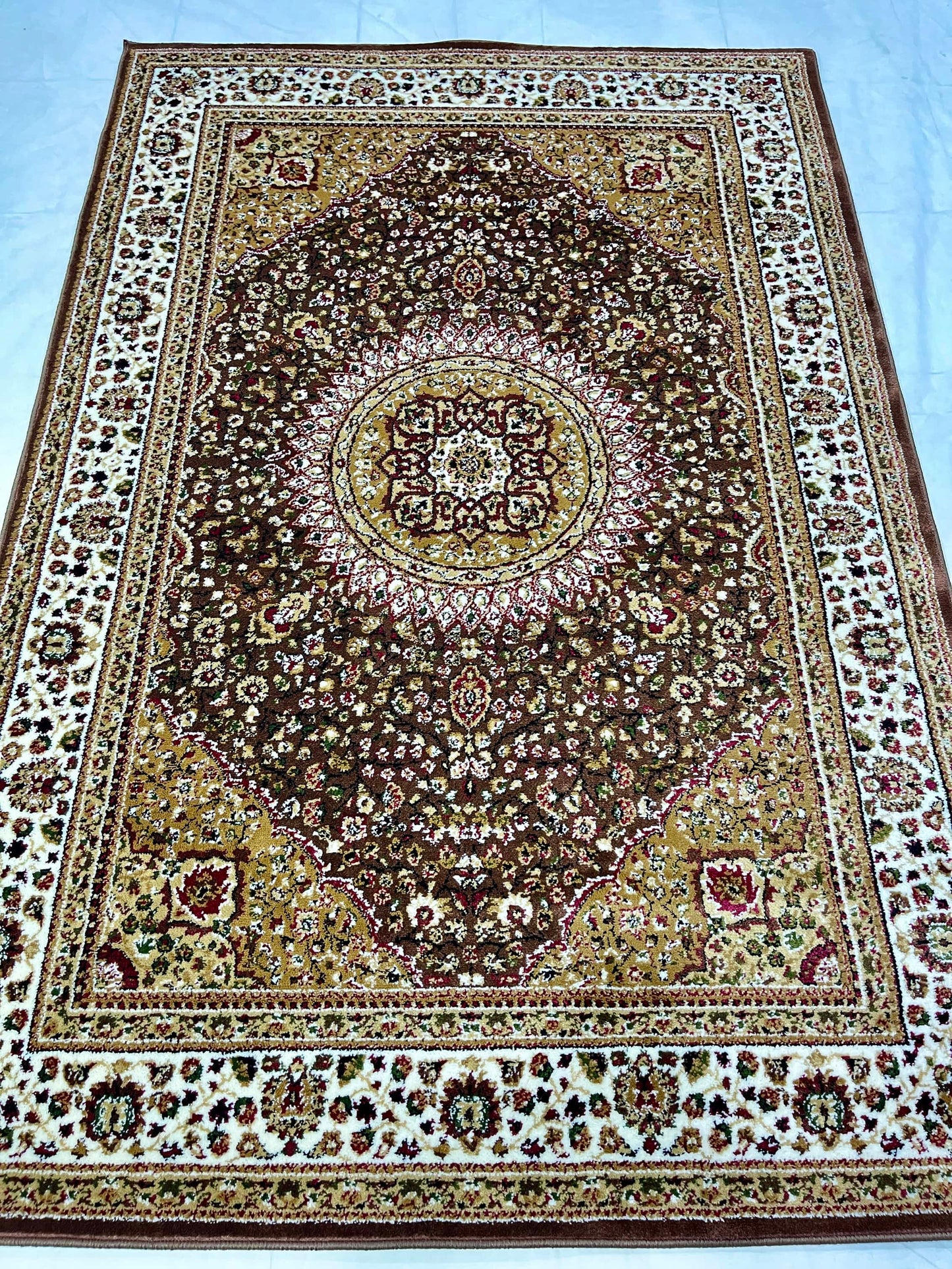 Persian polypropylene Rug,back woven(Article-344-Brown)
Size : 5ft width  x 7.3ft length (150cm x 220cm)