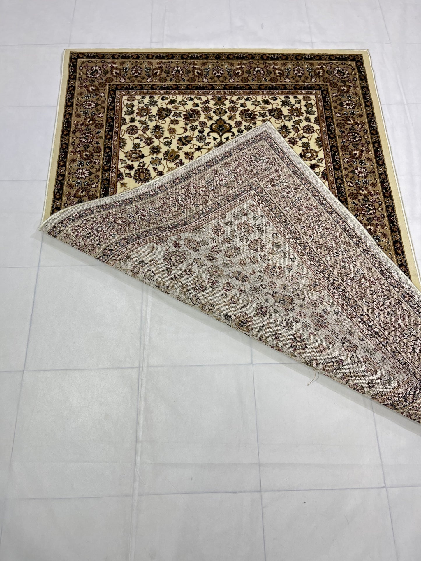 Persian Polypropylene Rug,back woven(Article-140-Off white) Size : 5ft width  x 7.3ft length (150cm x 220cm)